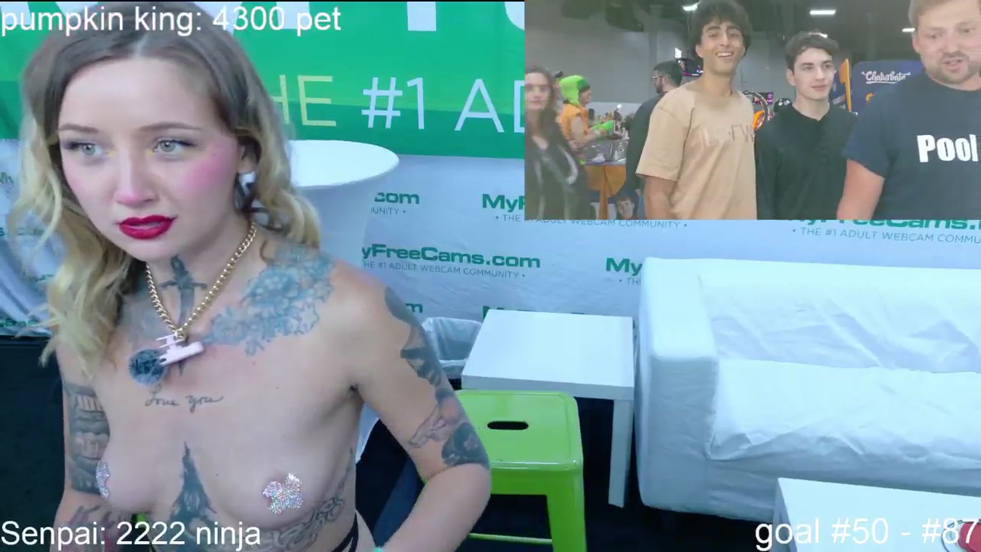 Gallery image thumbnail from SquidVicious's myfreecams stream on, 10/25/2025, 24:58 image 14 of 20
