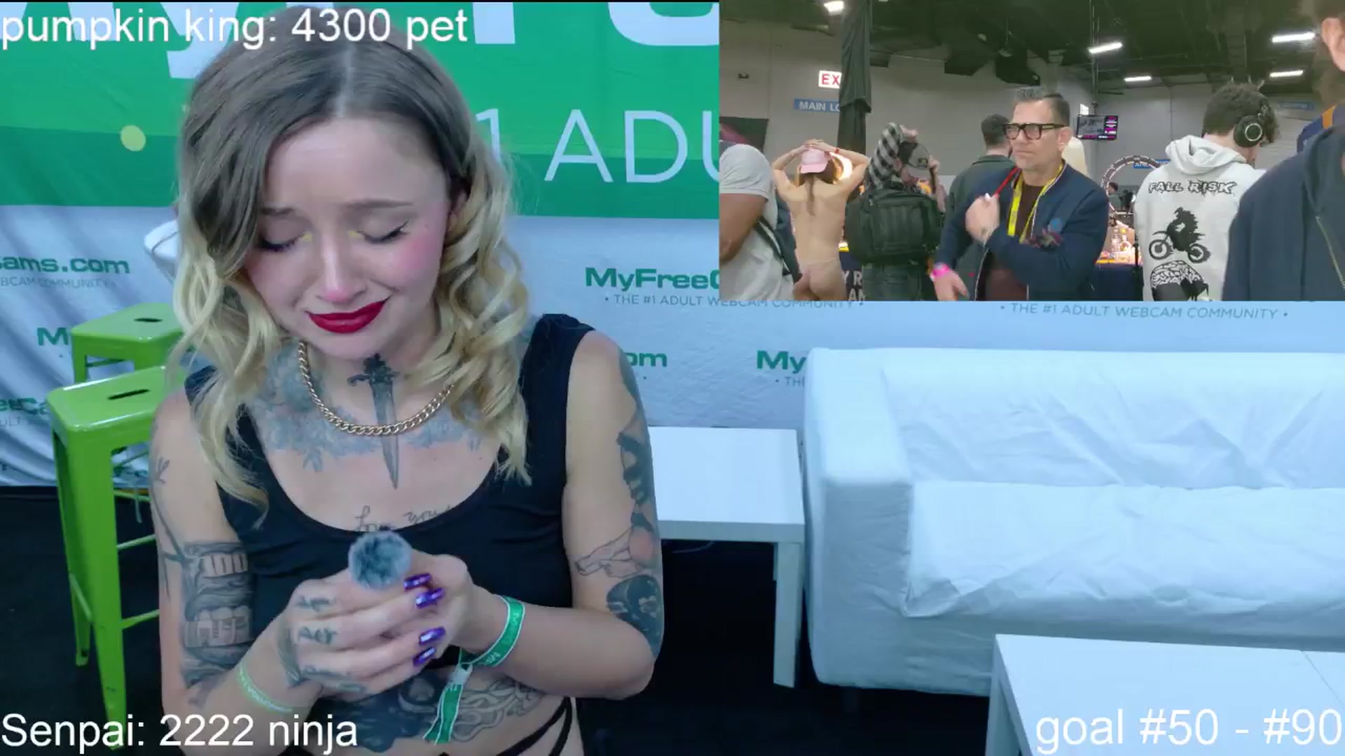 Gallery image thumbnail from SquidVicious's myfreecams stream on, 10/25/2025, 24:58 image 9 of 20