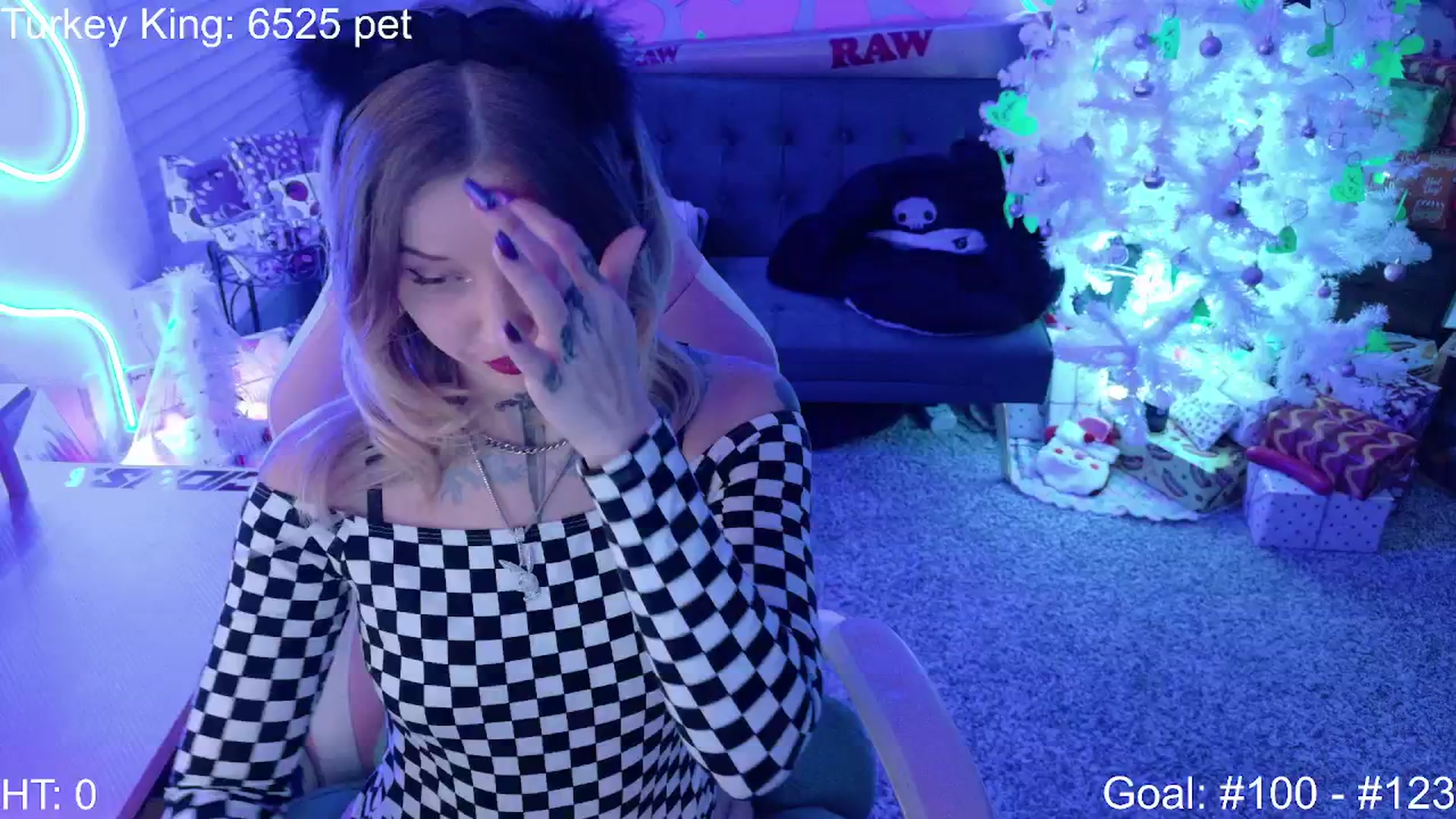 Gallery image thumbnail from SquidVicious's myfreecams stream on, 11/19/2025, 04:18 image 2 of 20