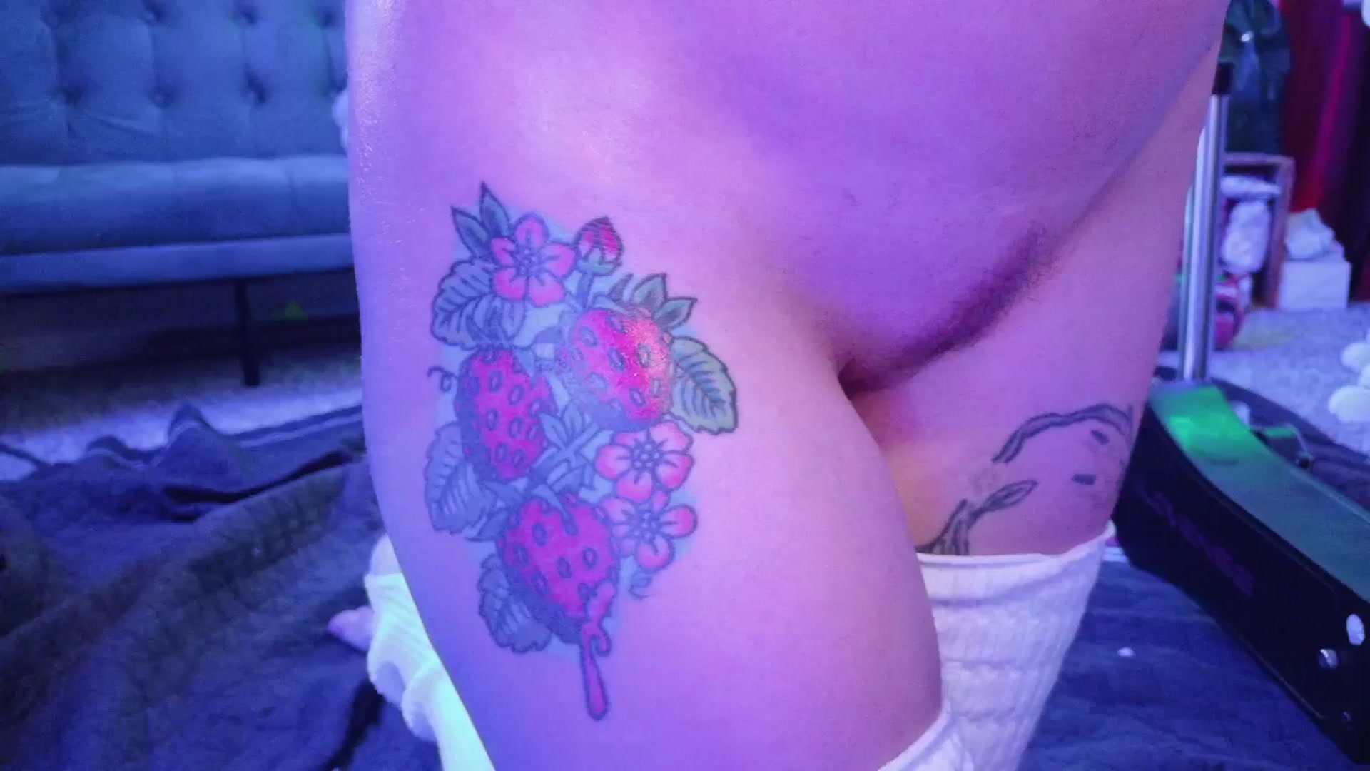 Gallery image thumbnail from SquidVicious's myfreecams stream on, 11/23/2025, 08:04 image 1 of 20