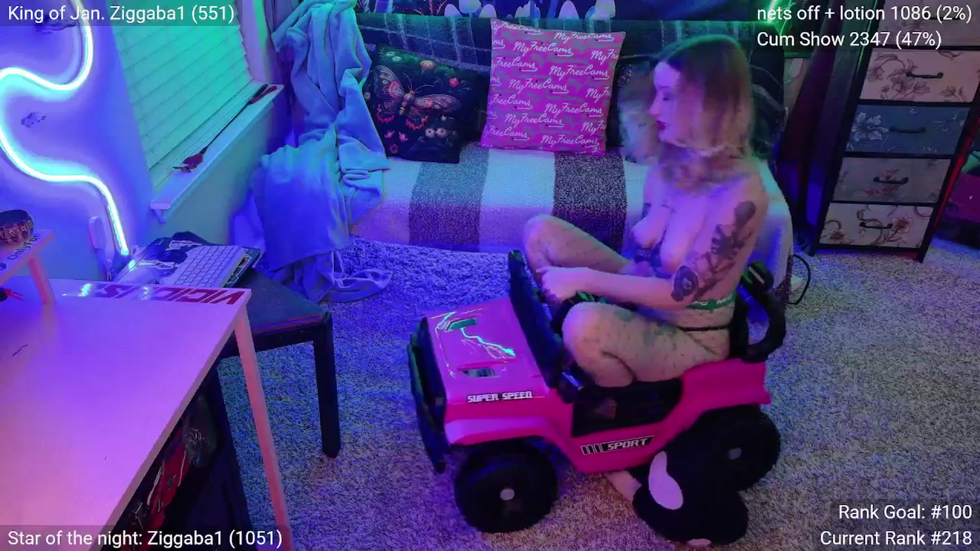 Gallery image thumbnail from SquidVicious's myfreecams stream on, 01/11/2026, 03:24 image 14 of 20