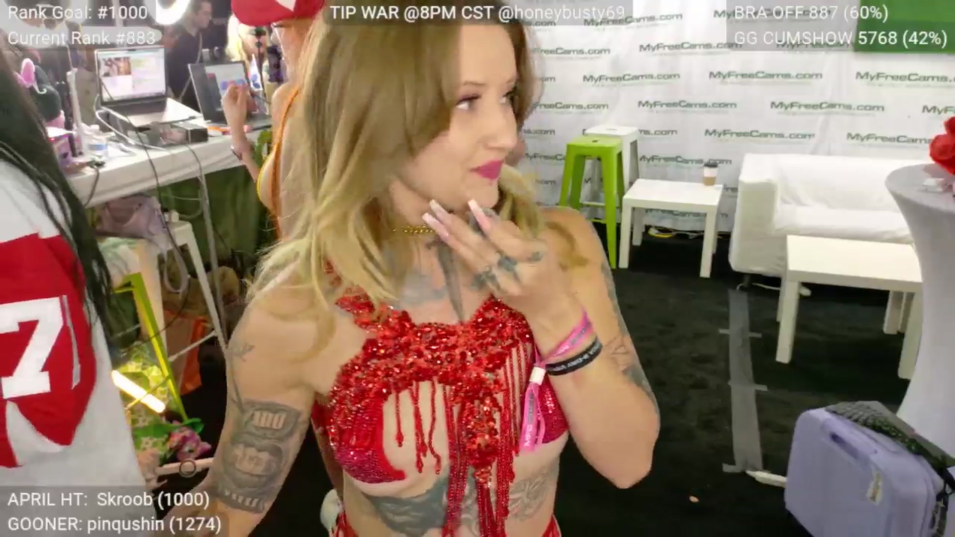 Gallery image thumbnail from SquidVicious's myfreecams stream on, 04/12/2026, 02:51 image 11 of 20