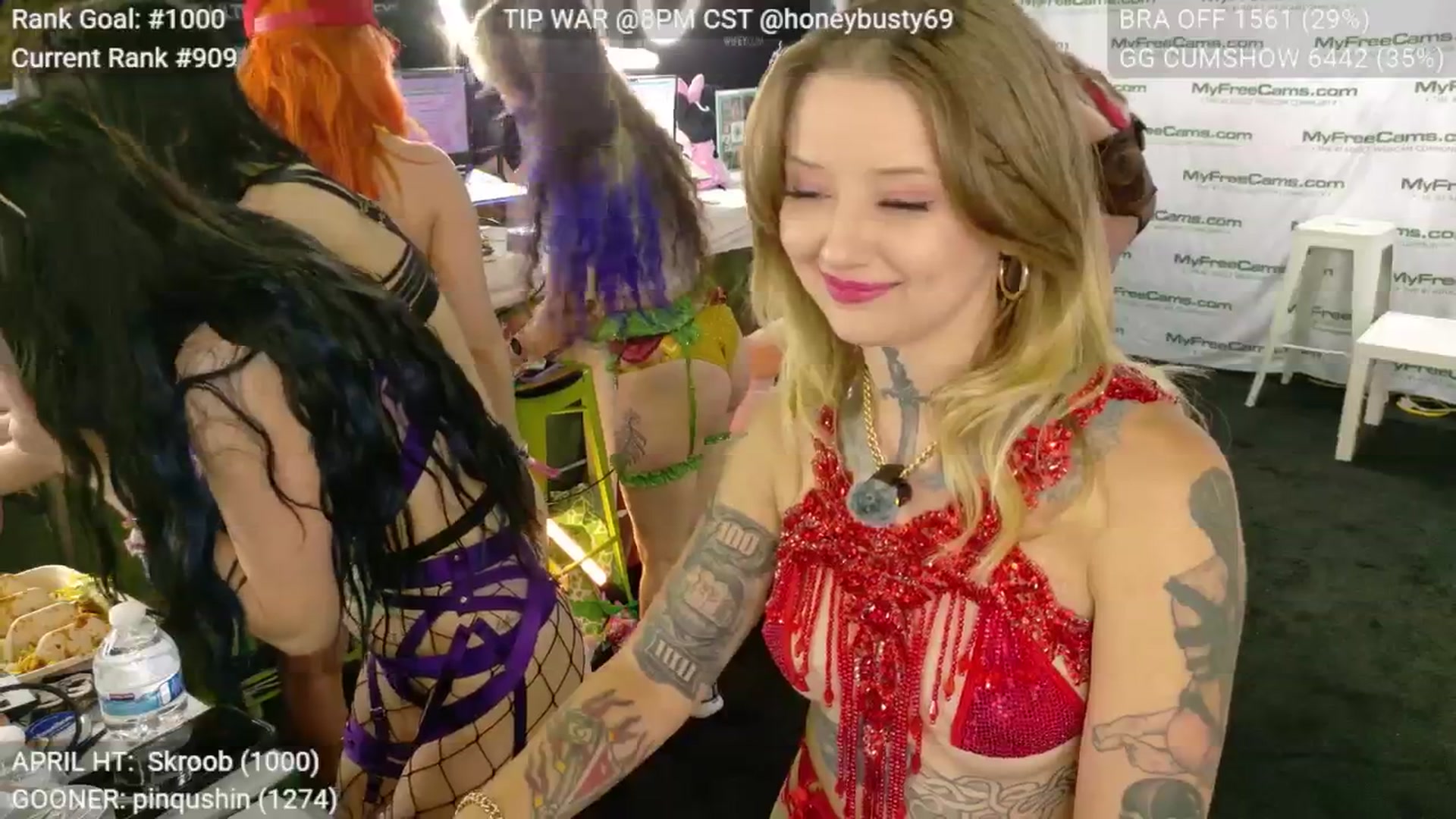 Gallery image thumbnail from SquidVicious's myfreecams stream on, 04/12/2026, 02:51 image 9 of 20