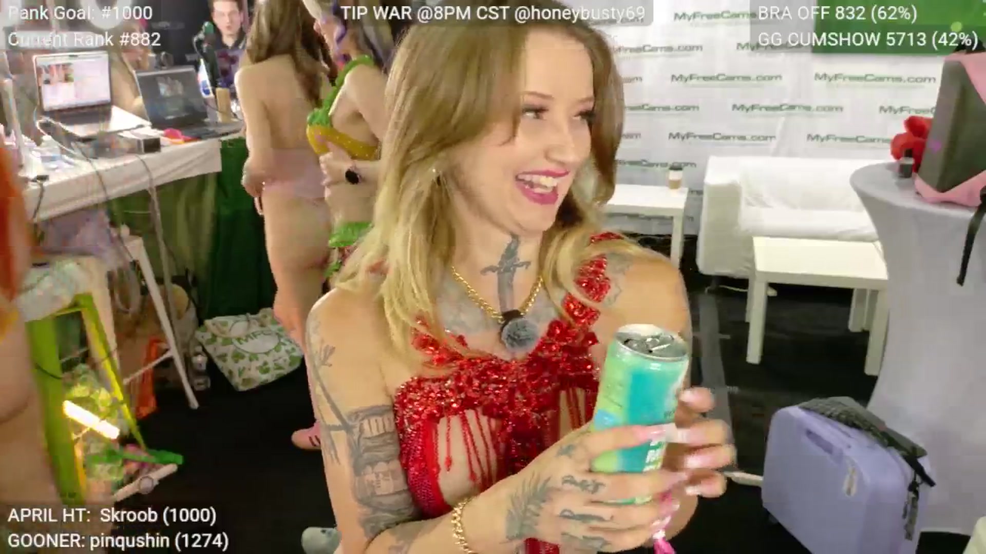Gallery image thumbnail from SquidVicious's myfreecams stream on, 04/12/2026, 02:51 image 12 of 20