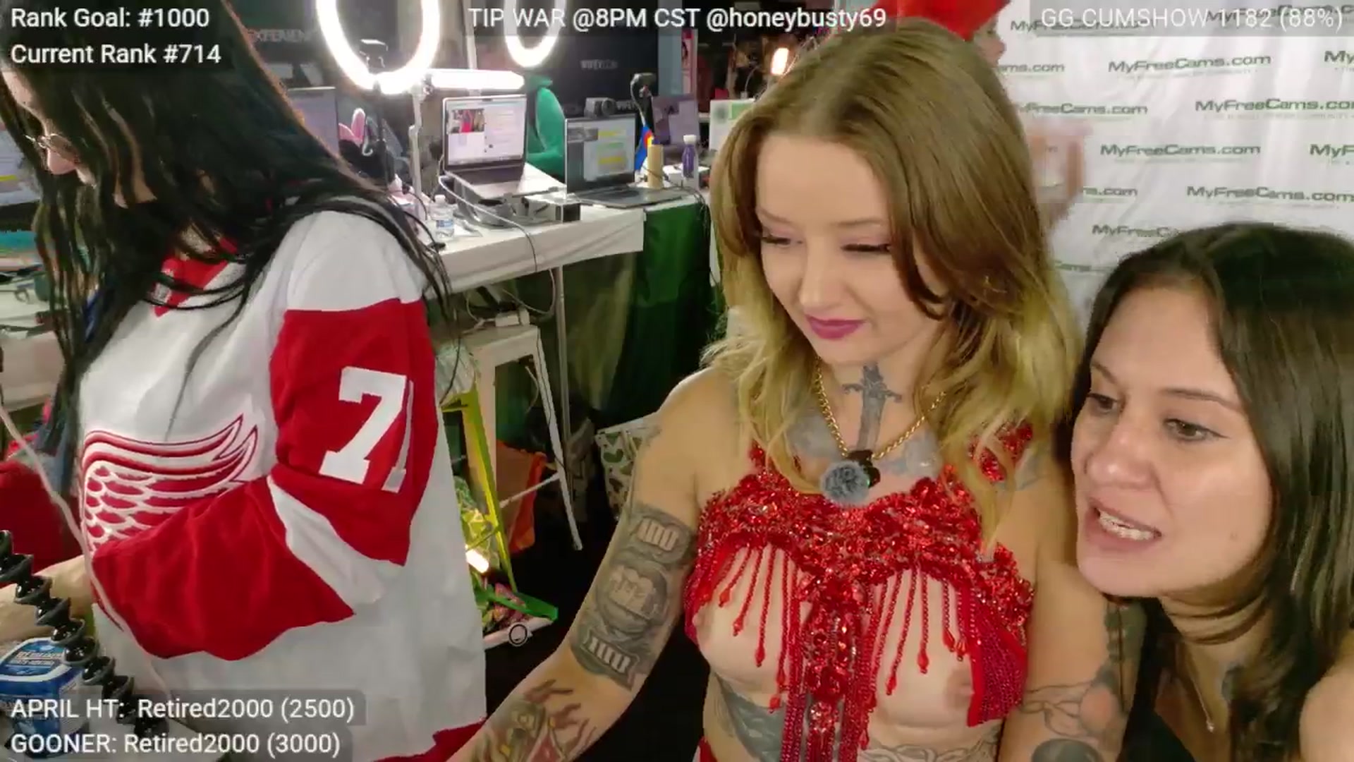 Gallery image thumbnail from SquidVicious's myfreecams stream on, 04/12/2026, 02:53 image 9 of 20