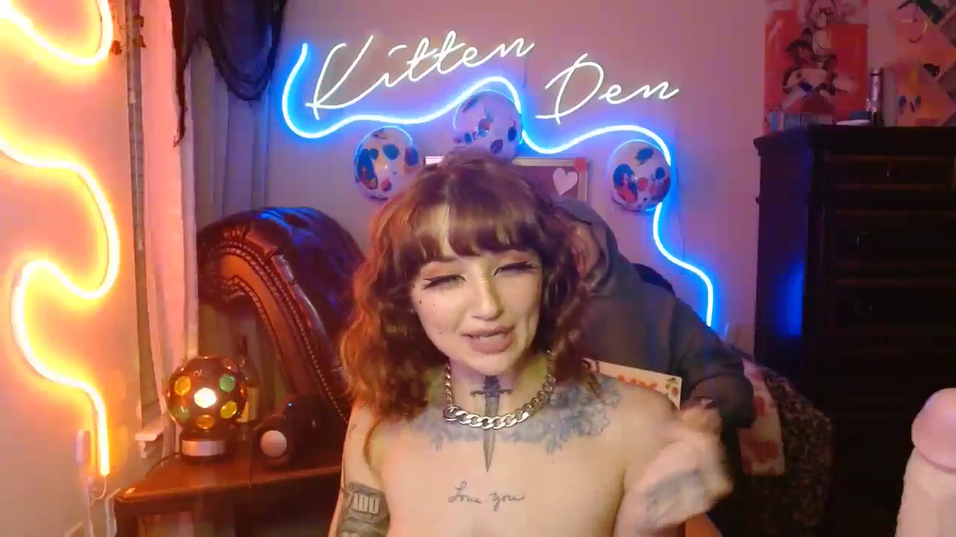 Gallery image thumbnail from Squidvicious9's myfreecams stream on, 07/04/2024, 08:30 image 5 of 20