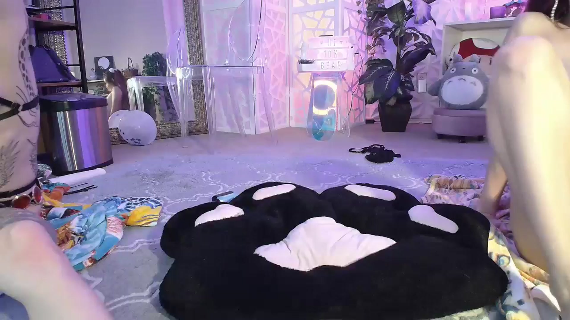 Gallery image thumbnail from Squidvicious9's myfreecams stream on, 09/16/2024, 08:36 image 17 of 20