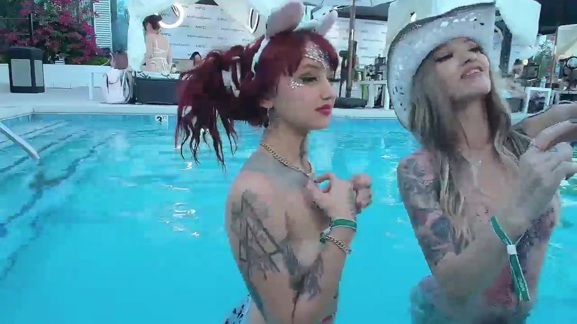 Gallery image thumbnail from Squidvicious9's myfreecams stream on, 09/25/2024, 04:35 image 5 of 20