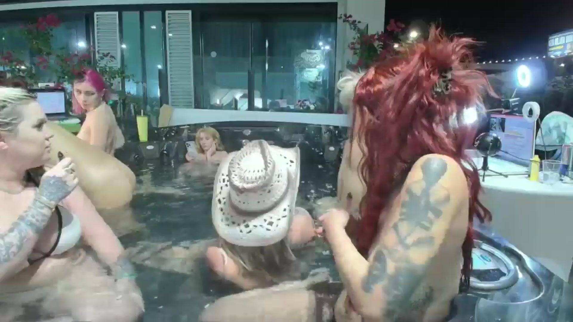 Gallery image thumbnail from Squidvicious9's myfreecams stream on, 09/25/2024, 07:37 image 4 of 20