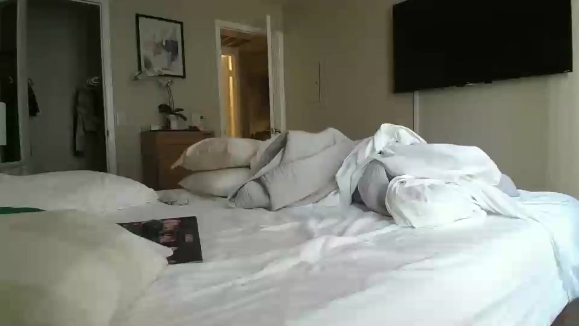 Gallery image thumbnail from Squidvicious9's myfreecams stream on, 09/25/2024, 17:45 image 17 of 20