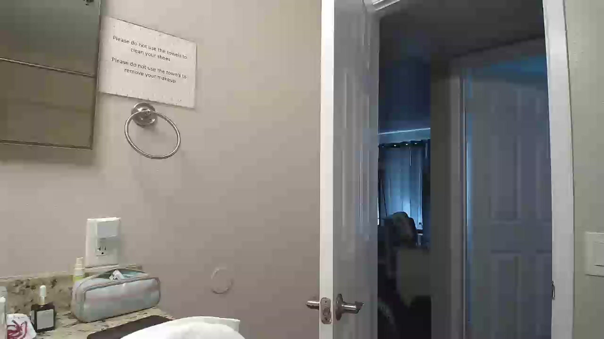 Gallery image thumbnail from Squidvicious9's myfreecams stream on, 09/25/2024, 18:09 image 20 of 20