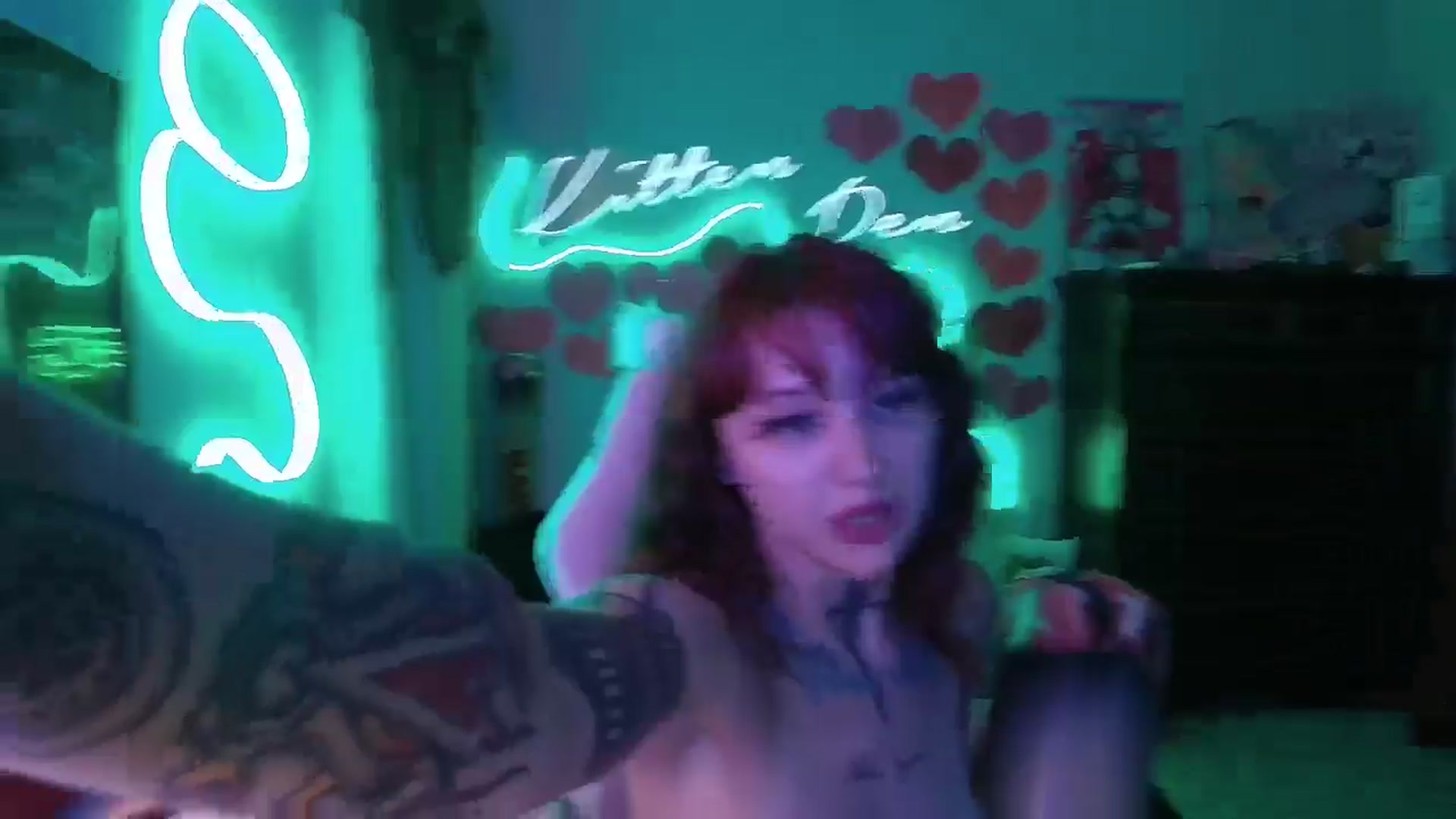 Gallery image thumbnail from Squidvicious9's myfreecams stream on, 10/21/2024, 03:41 image 17 of 20