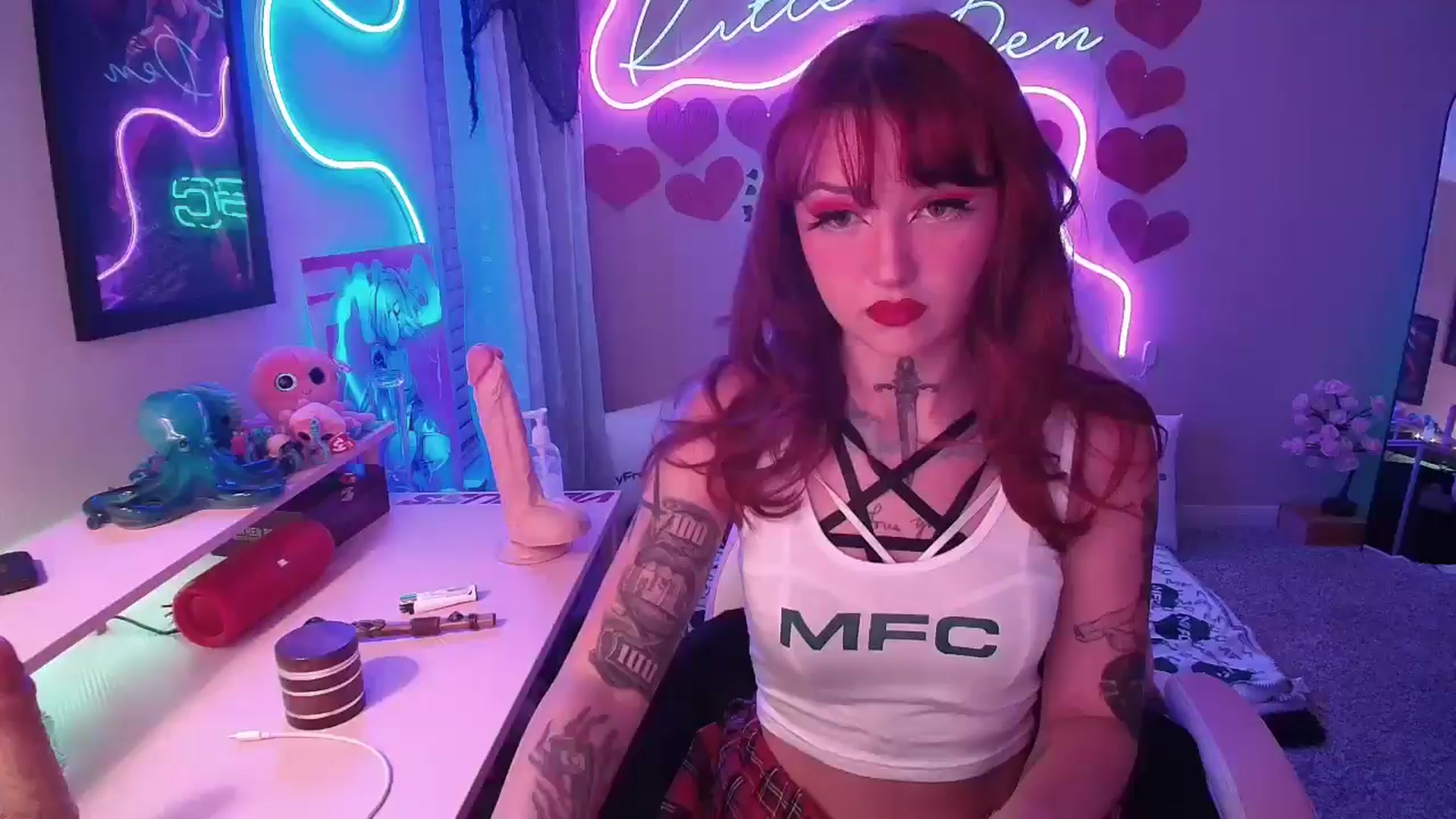Gallery image thumbnail from Squidvicious9's myfreecams stream on, 11/06/2024, 04:50 image 1 of 20