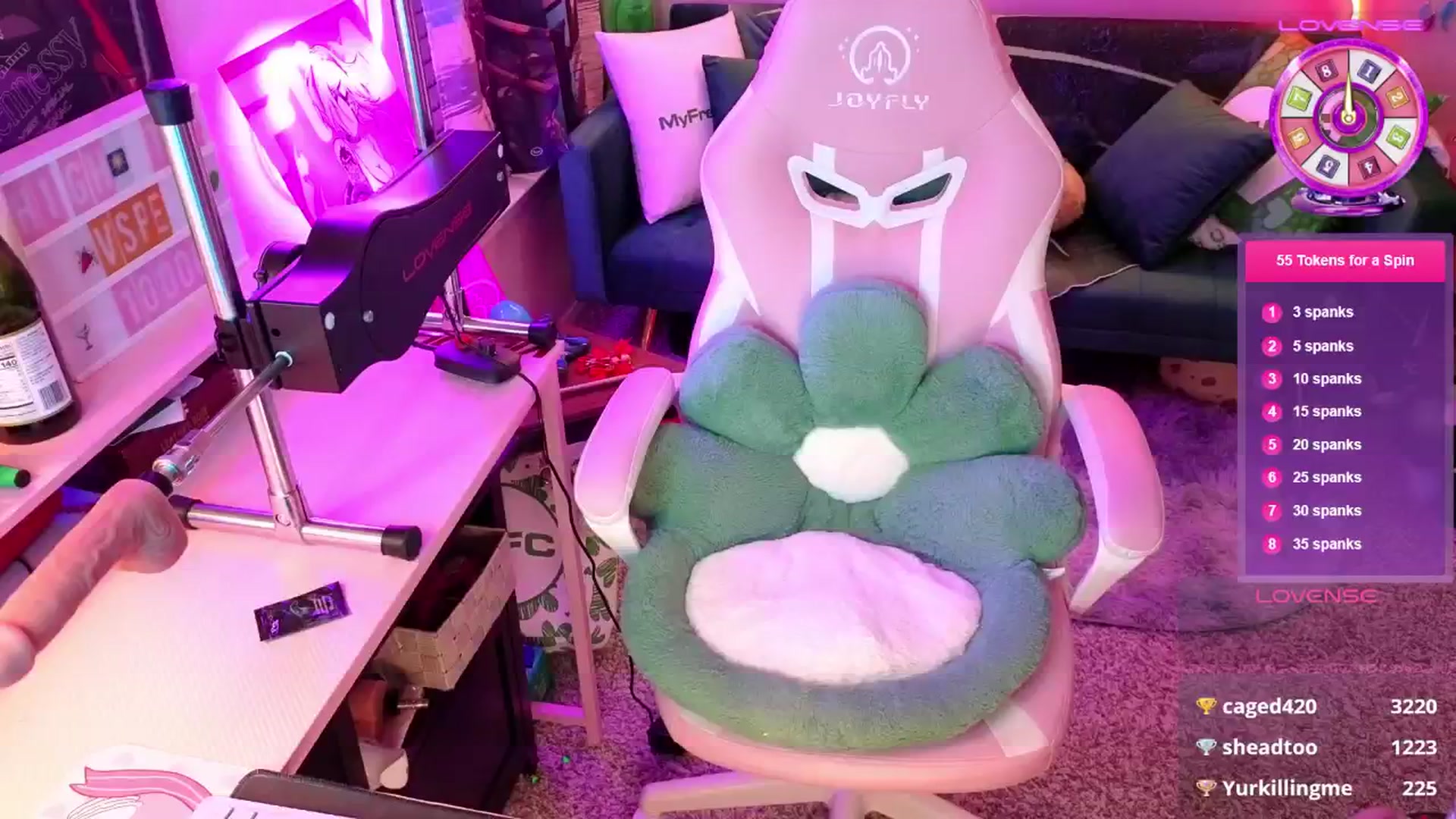 Gallery image thumbnail from Squidvicious9's myfreecams stream on, 02/10/2025, 07:32 image 12 of 20