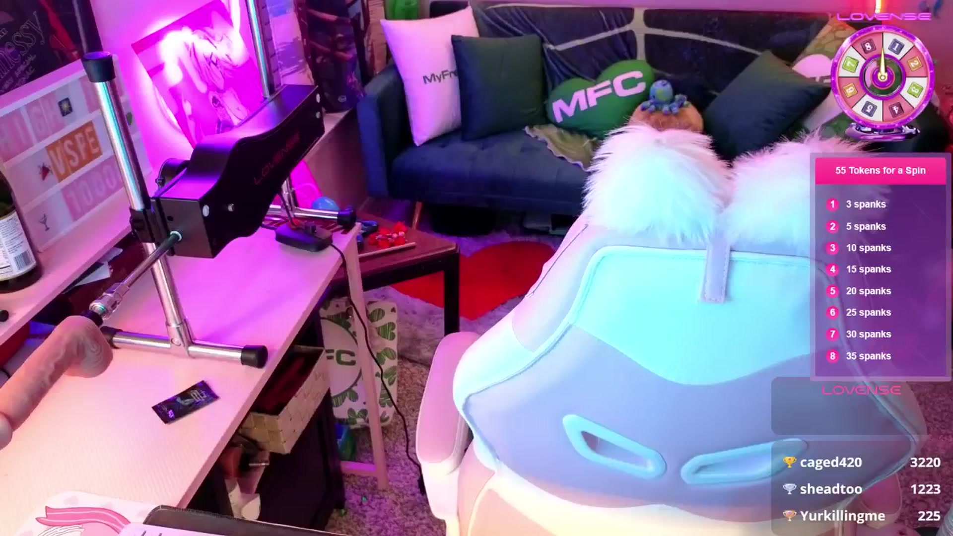 Gallery image thumbnail from Squidvicious9's myfreecams stream on, 02/10/2025, 07:32 image 17 of 20
