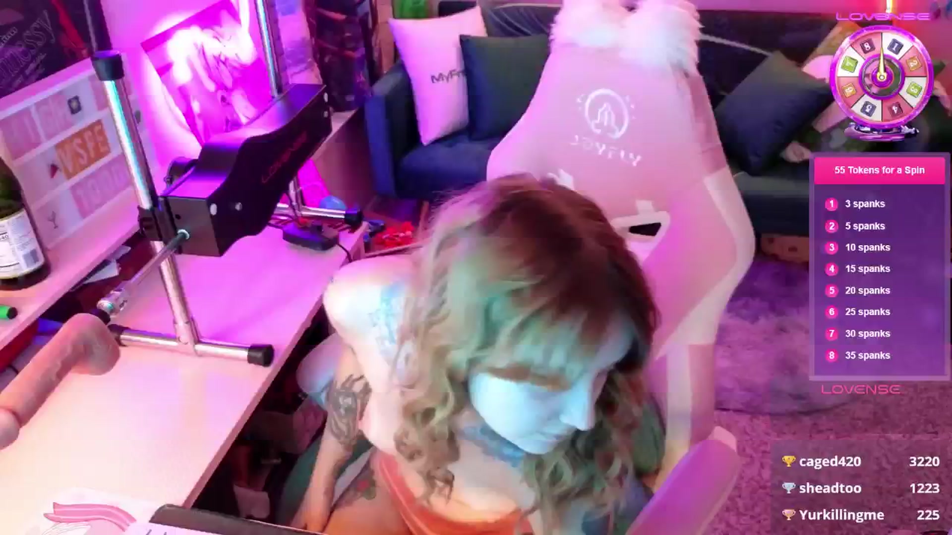 Gallery image thumbnail from Squidvicious9's myfreecams stream on, 02/10/2025, 07:32 image 4 of 20