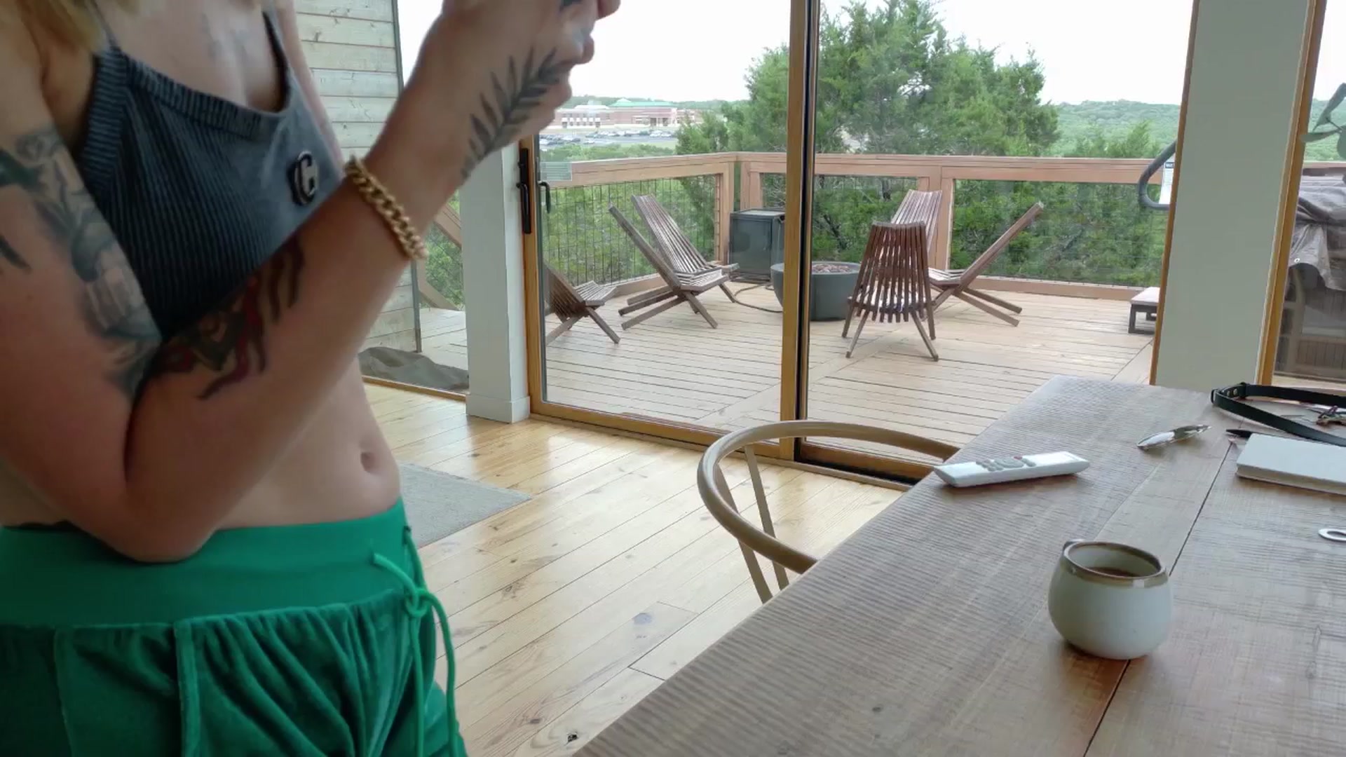 Gallery image thumbnail from Squidvicious9's myfreecams stream on, 04/17/2025, 16:50 image 15 of 20