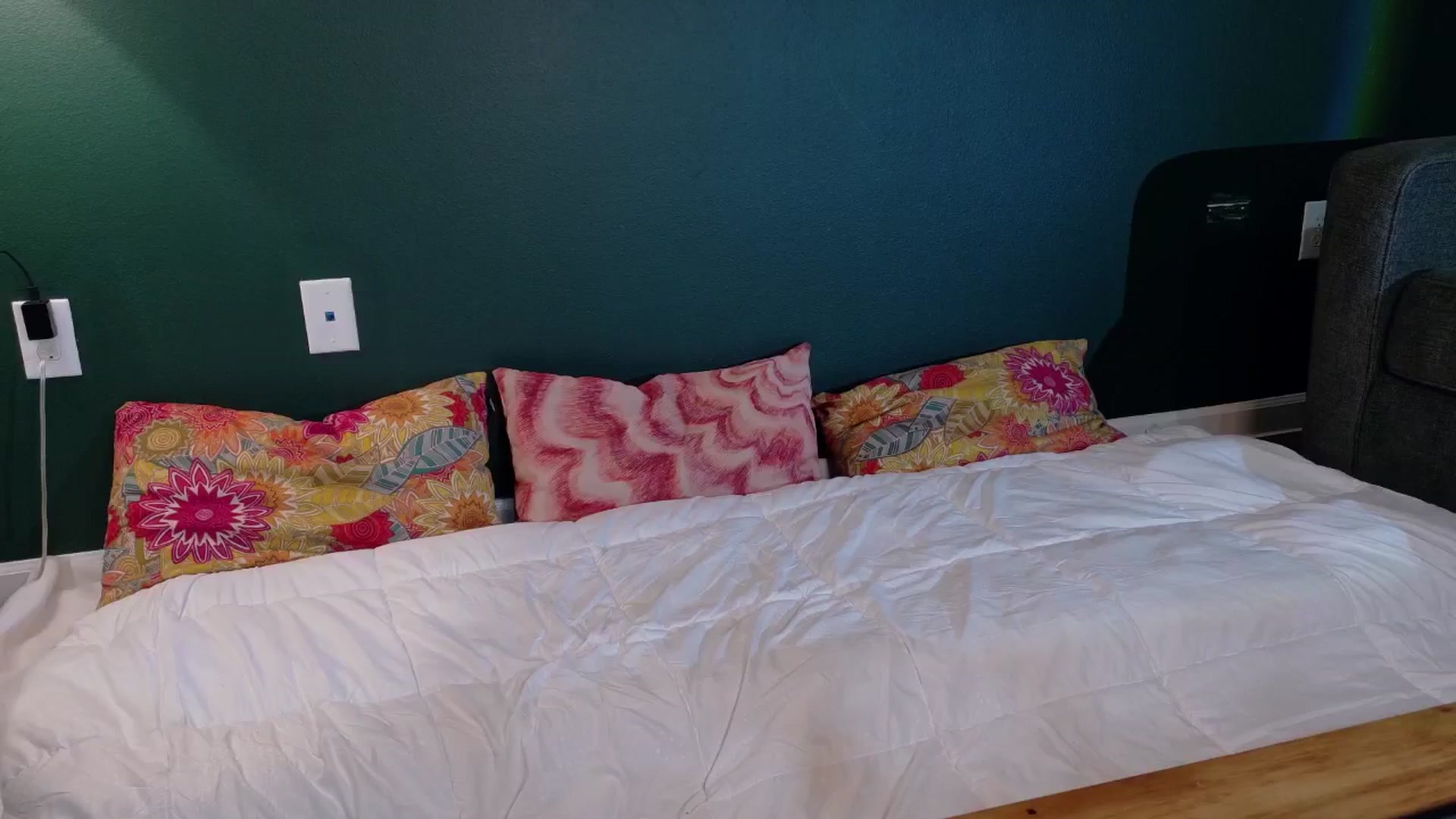 Gallery image thumbnail from Squidvicious9's myfreecams stream on, 04/25/2025, 01:05 image 17 of 20