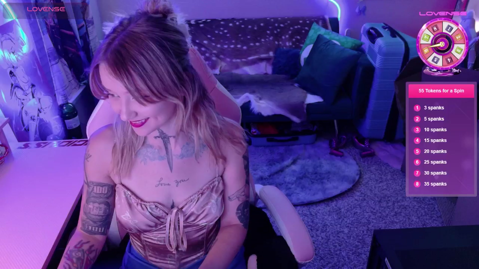 Gallery image thumbnail from Squidvicious9's myfreecams stream on, 05/16/2025, 04:50 image 8 of 20