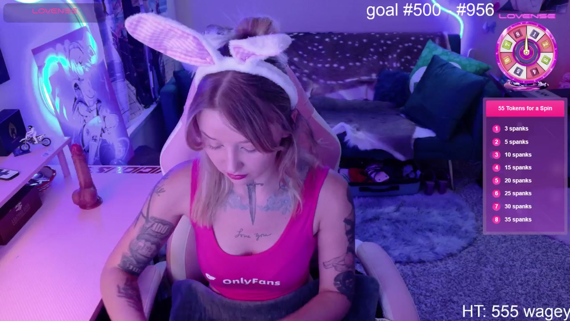 Gallery image thumbnail from Squidvicious9's myfreecams stream on, 05/17/2025, 04:25 image 9 of 20