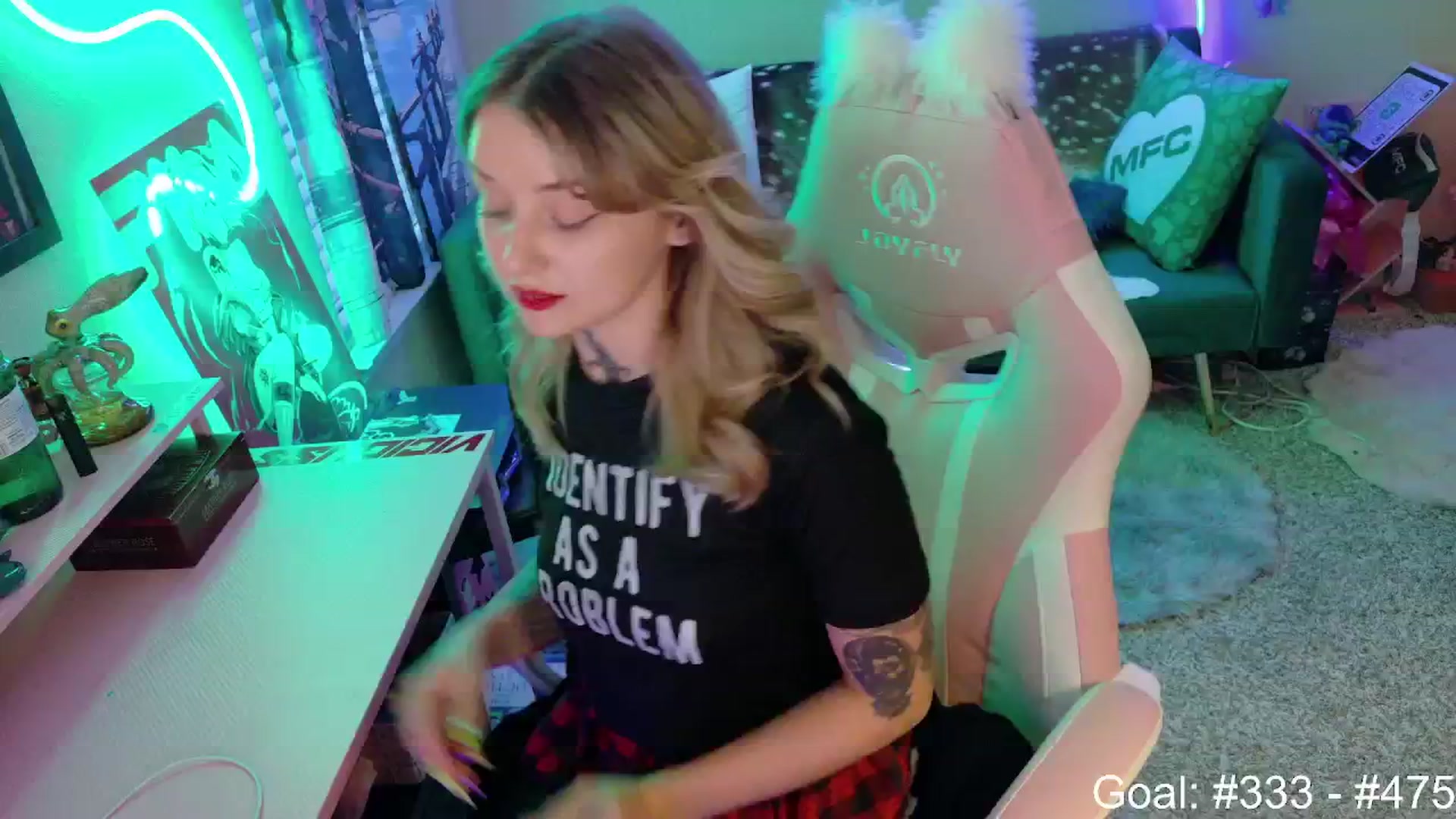 Gallery image thumbnail from Squidvicious9's myfreecams stream on, 05/29/2025, 01:33 image 2 of 20