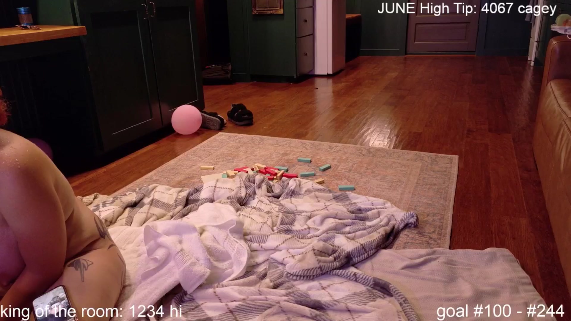 Gallery image thumbnail from Squidvicious9's myfreecams stream on, 06/06/2025, 06:20 image 17 of 20