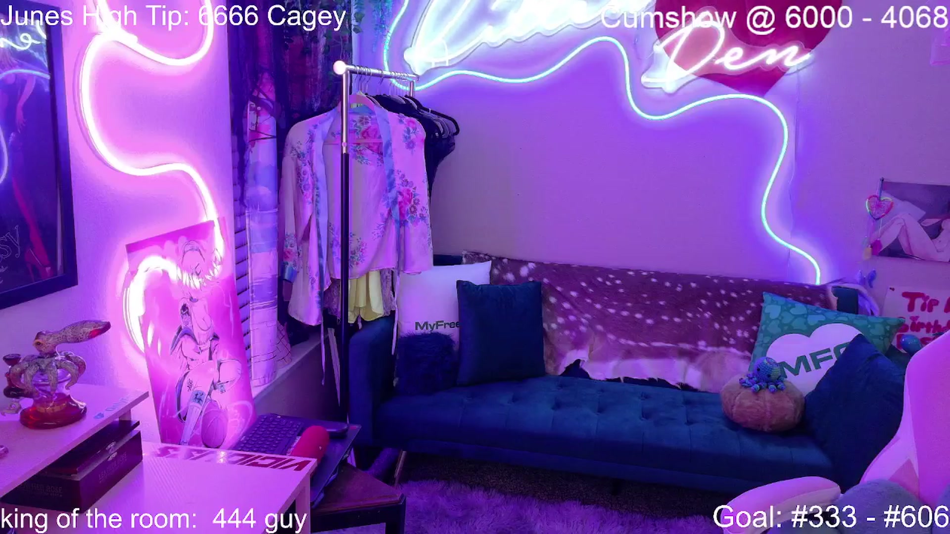 Gallery image thumbnail from Squidvicious9's myfreecams stream on, 06/24/2025, 04:21 image 19 of 20