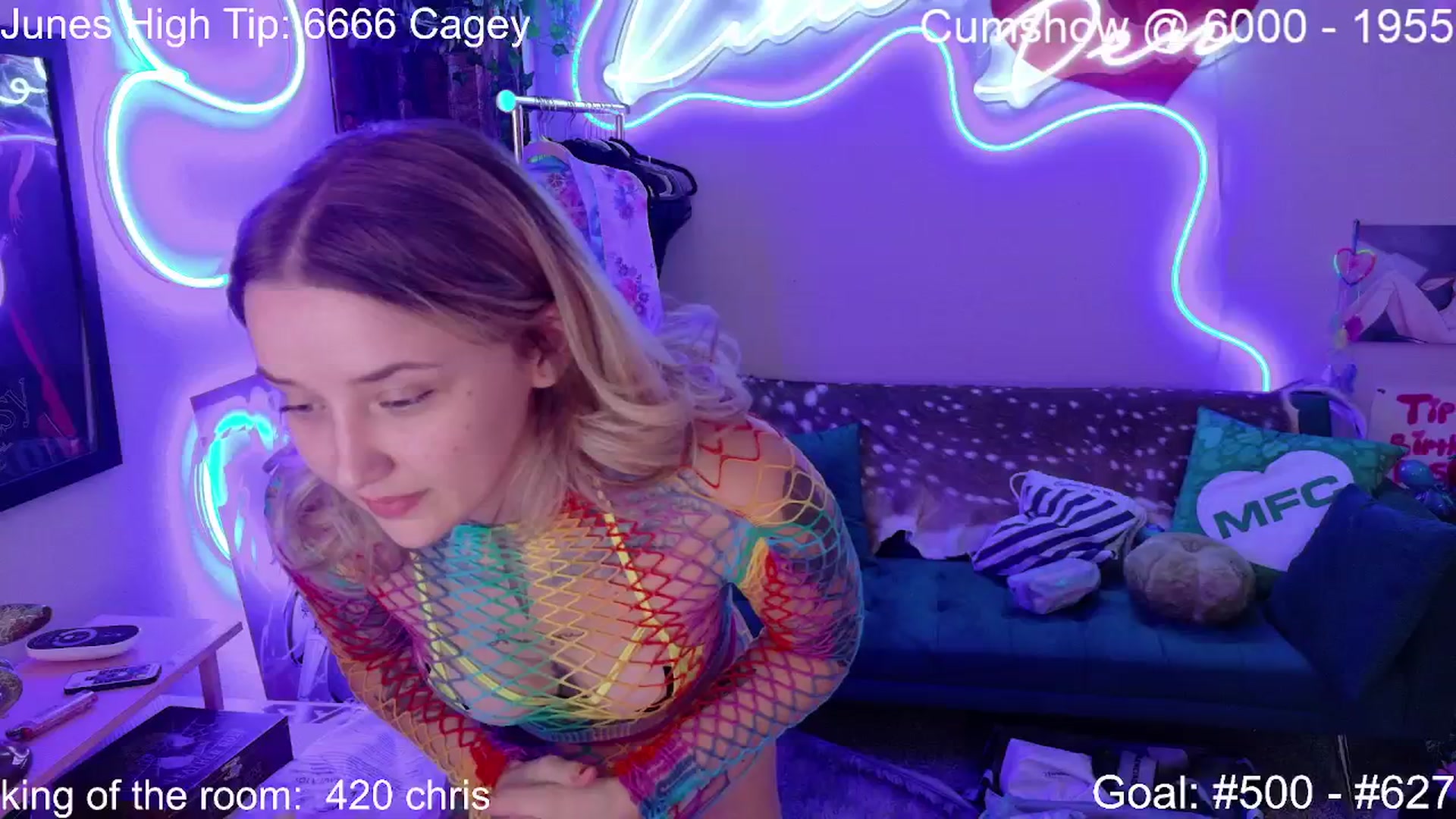 Gallery image thumbnail from Squidvicious9's myfreecams stream on, 06/26/2025, 03:58 image 17 of 20
