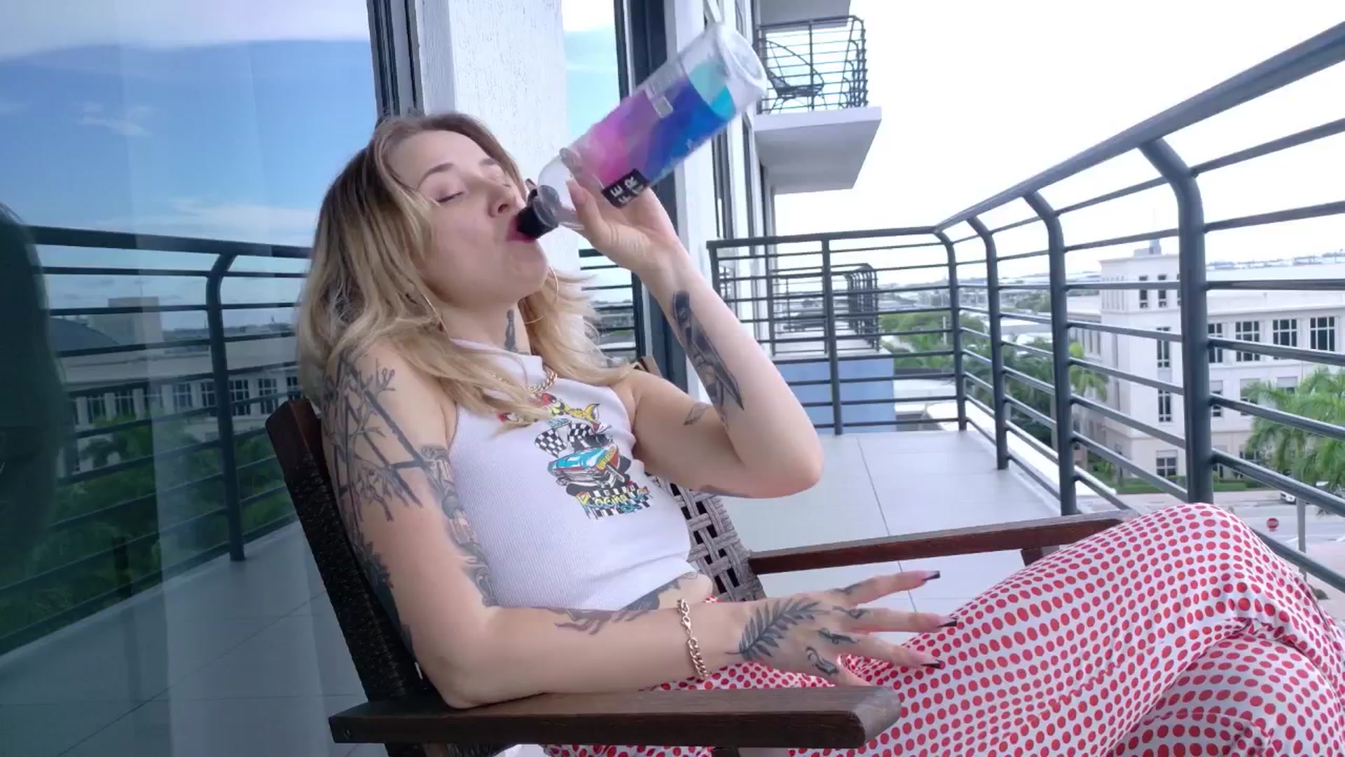 Gallery image thumbnail from Squidvicious9's myfreecams stream on, 06/26/2025, 22:53 image 15 of 20