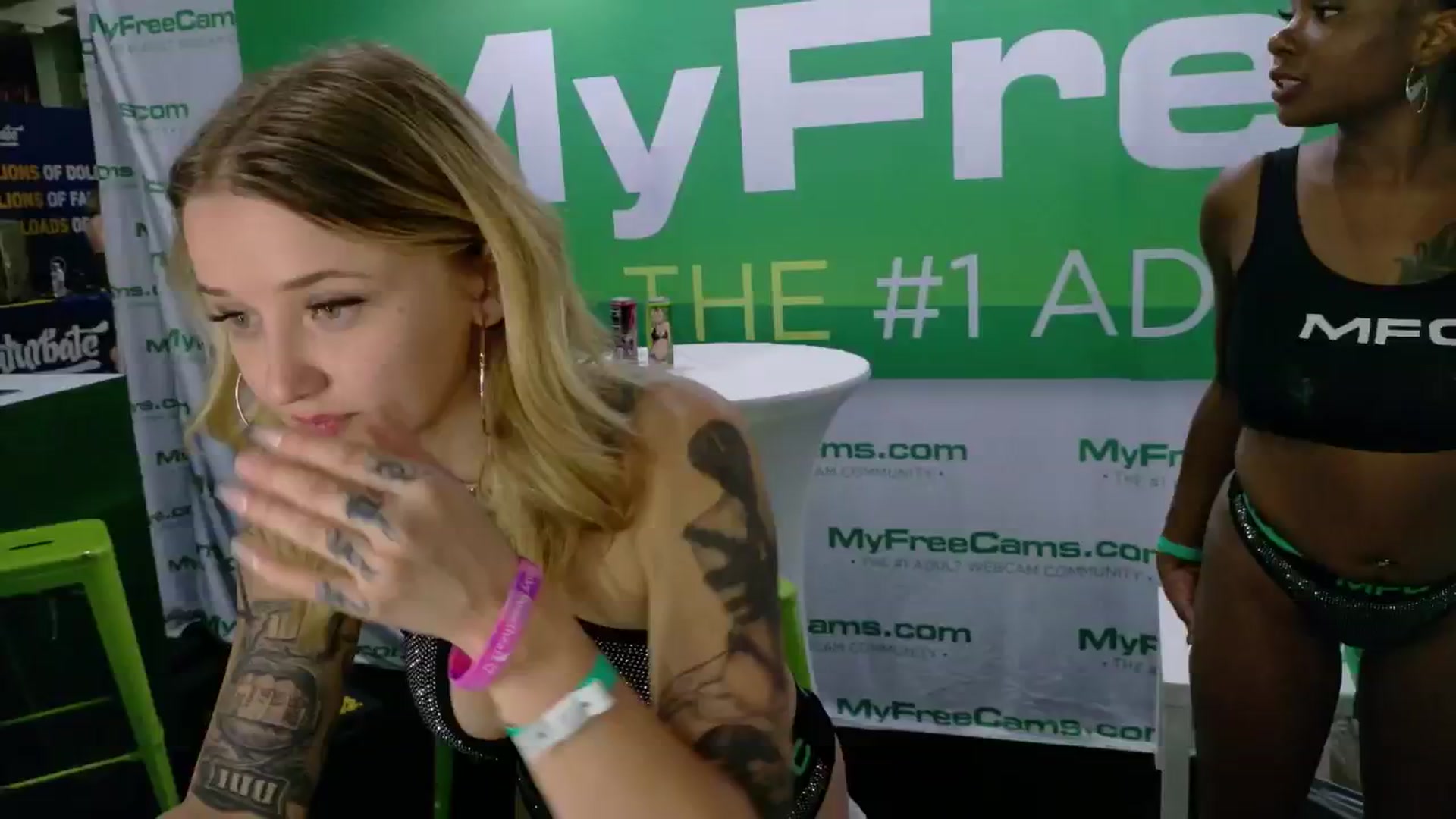 Gallery image thumbnail from Squidvicious9's myfreecams stream on, 06/29/2025, 02:03 image 8 of 20