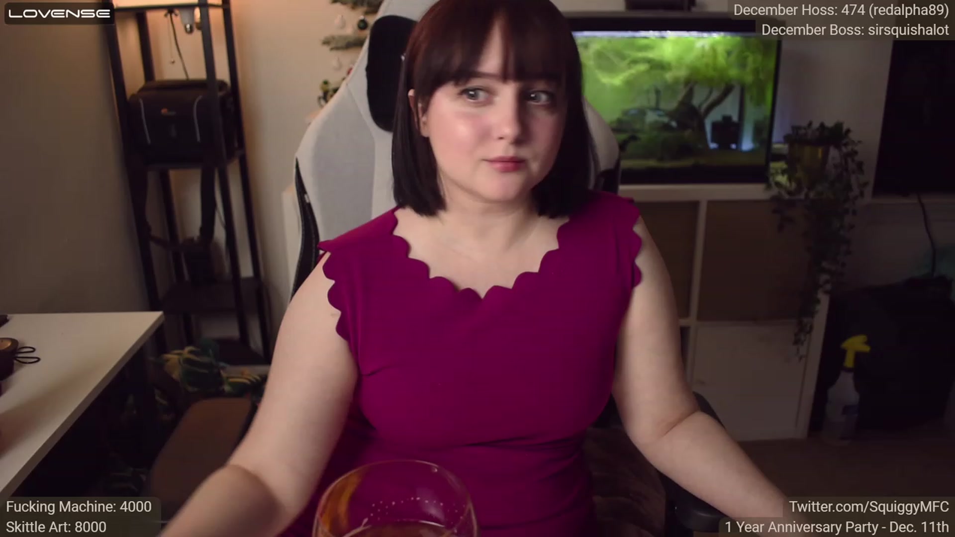Gallery image thumbnail from Squiggy's myfreecams stream on, 12/12/2022, 06:07 image 1 of 20