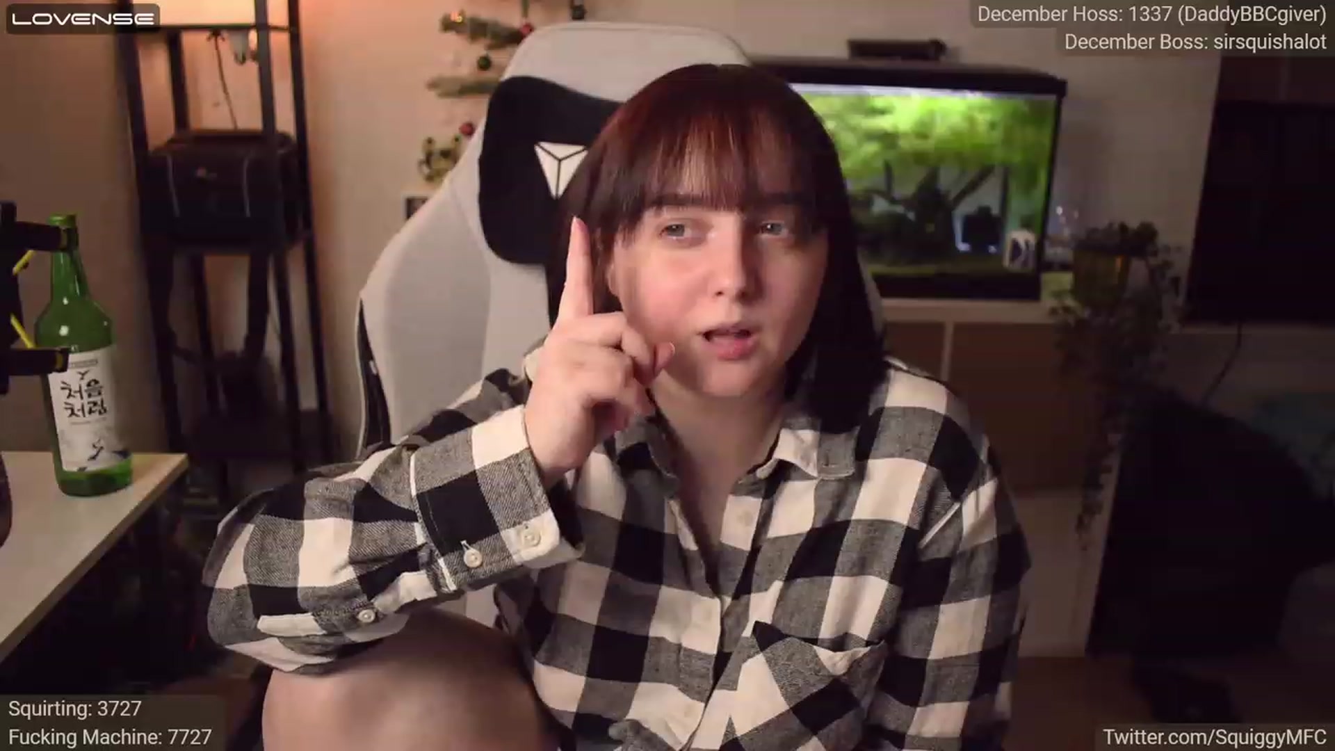 Gallery image thumbnail from Squiggy's myfreecams stream on, 12/19/2022, 05:59 image 17 of 20