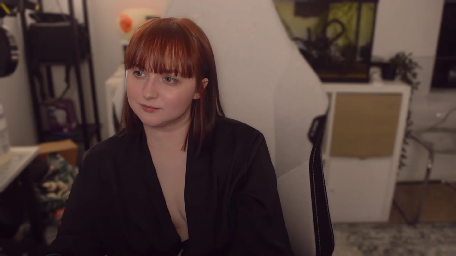 Gallery image thumbnail from Squiggy's myfreecams stream on, 03/21/2023, 04:46 image 12 of 20