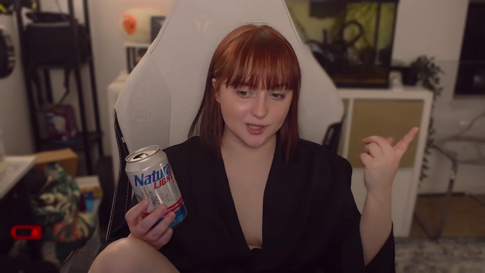 Gallery image thumbnail from Squiggy's myfreecams stream on, 03/21/2023, 04:46 image 9 of 20