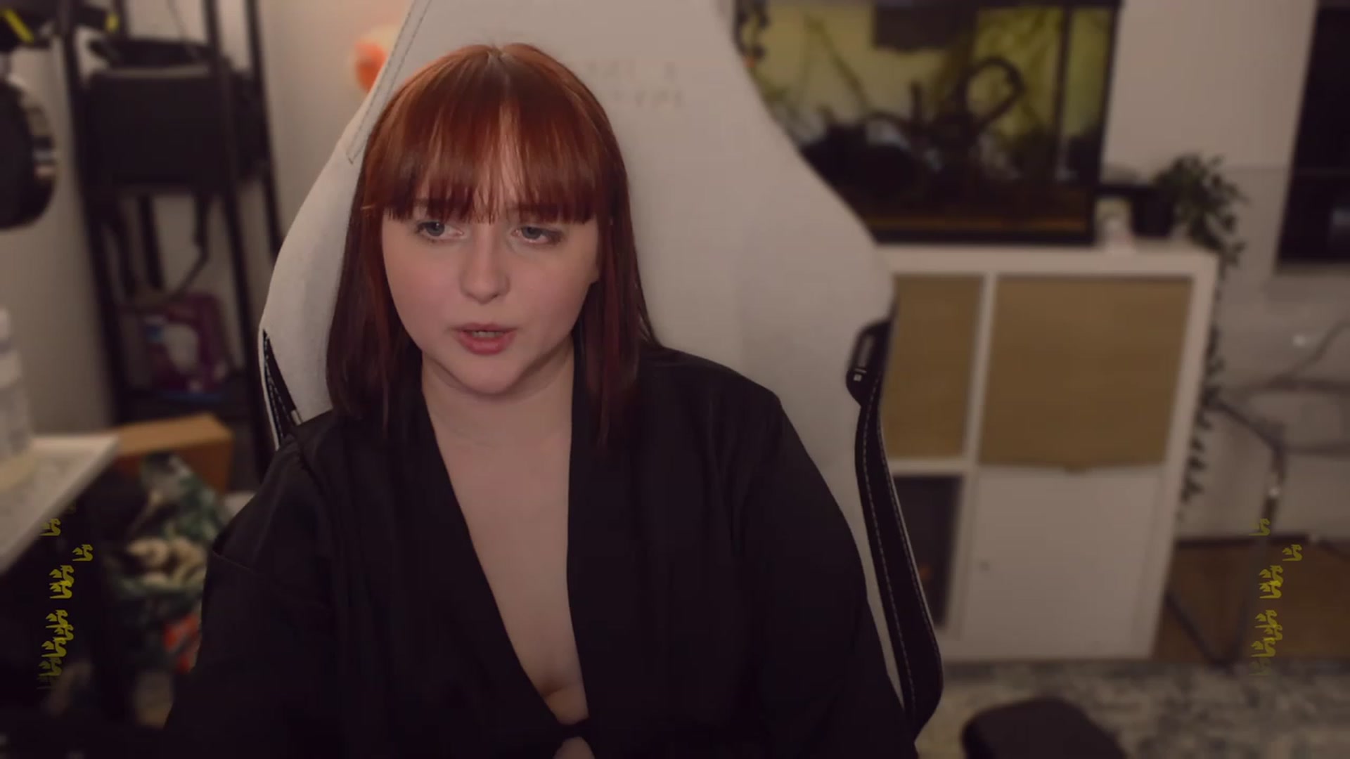 Gallery image thumbnail from Squiggy's myfreecams stream on, 03/21/2023, 04:46 image 15 of 20