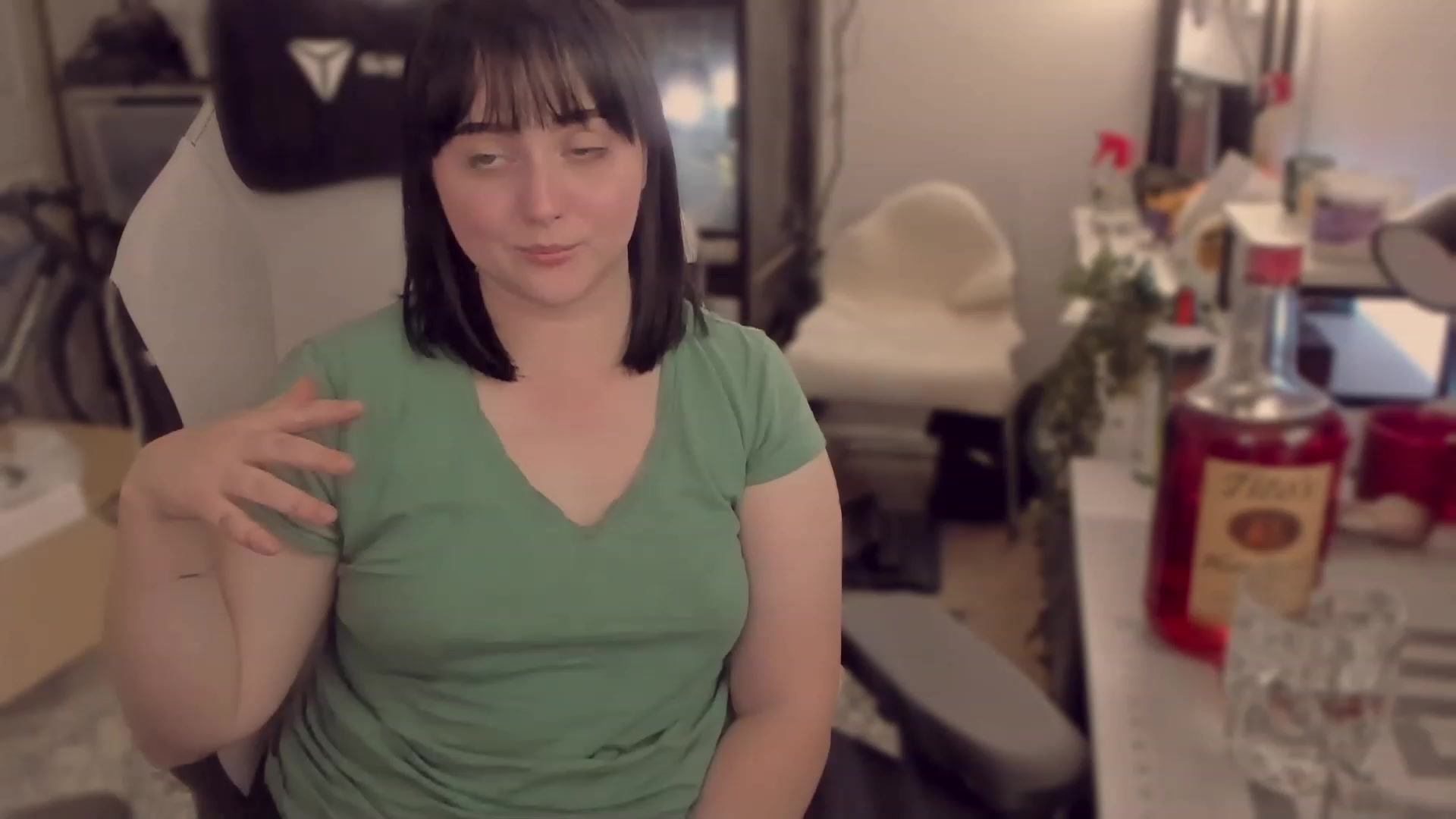 Gallery image thumbnail from Squiggy's myfreecams stream on, 05/23/2023, 22:15 image 6 of 20
