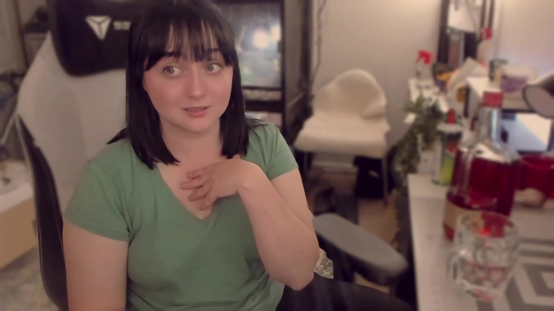 Gallery image thumbnail from Squiggy's myfreecams stream on, 05/23/2023, 22:15 image 14 of 20