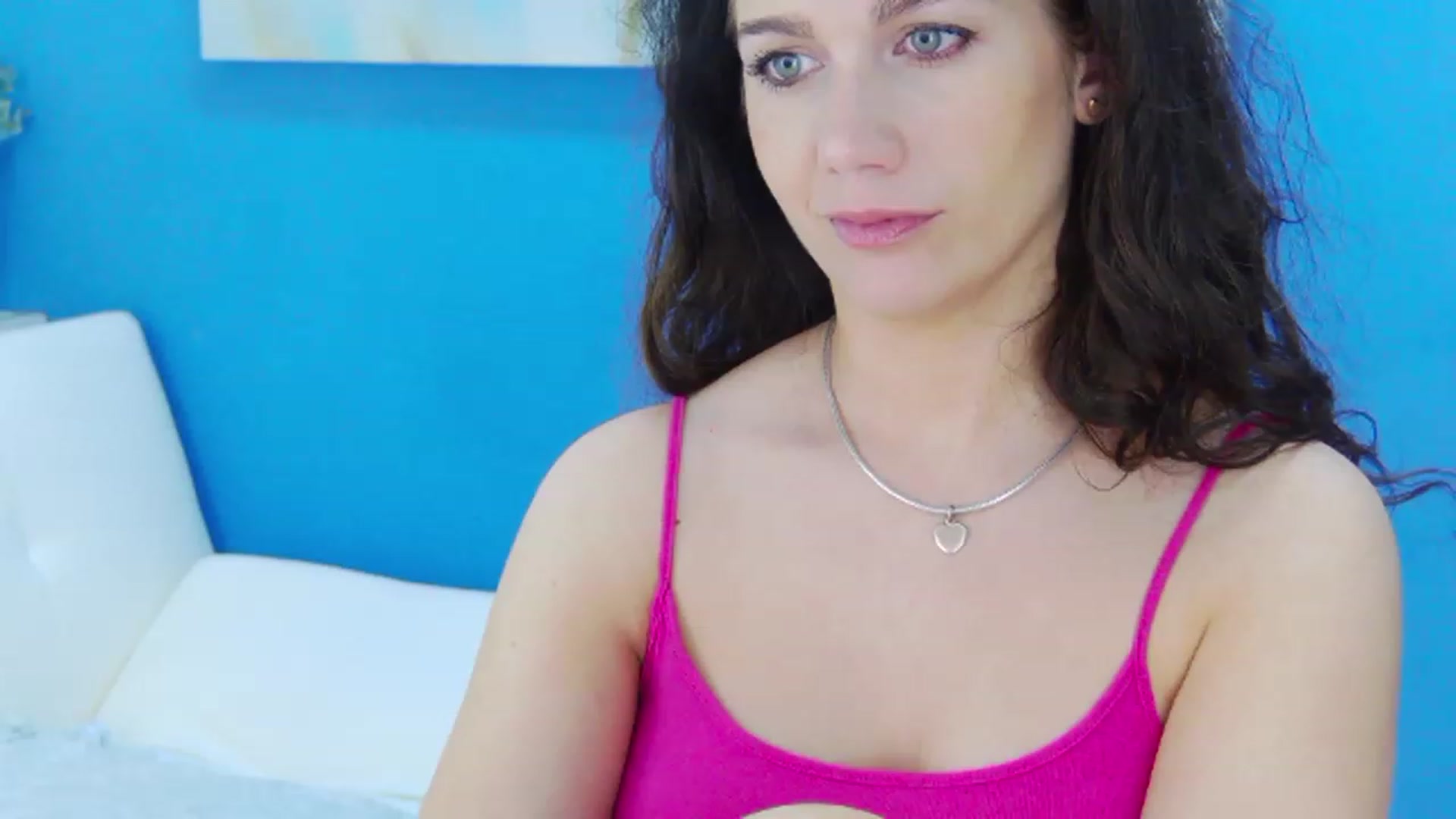 Gallery image thumbnail from Squirrel_MFC's myfreecams stream on, 12/02/2022, 24:17 image 17 of 20