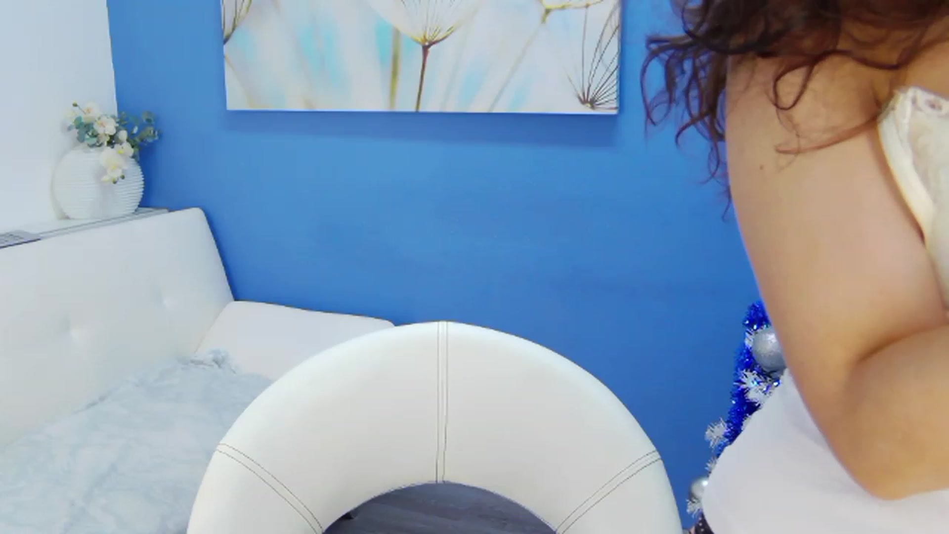 Gallery image thumbnail from Squirrel_MFC's myfreecams stream on, 12/04/2022, 01:02 image 6 of 20