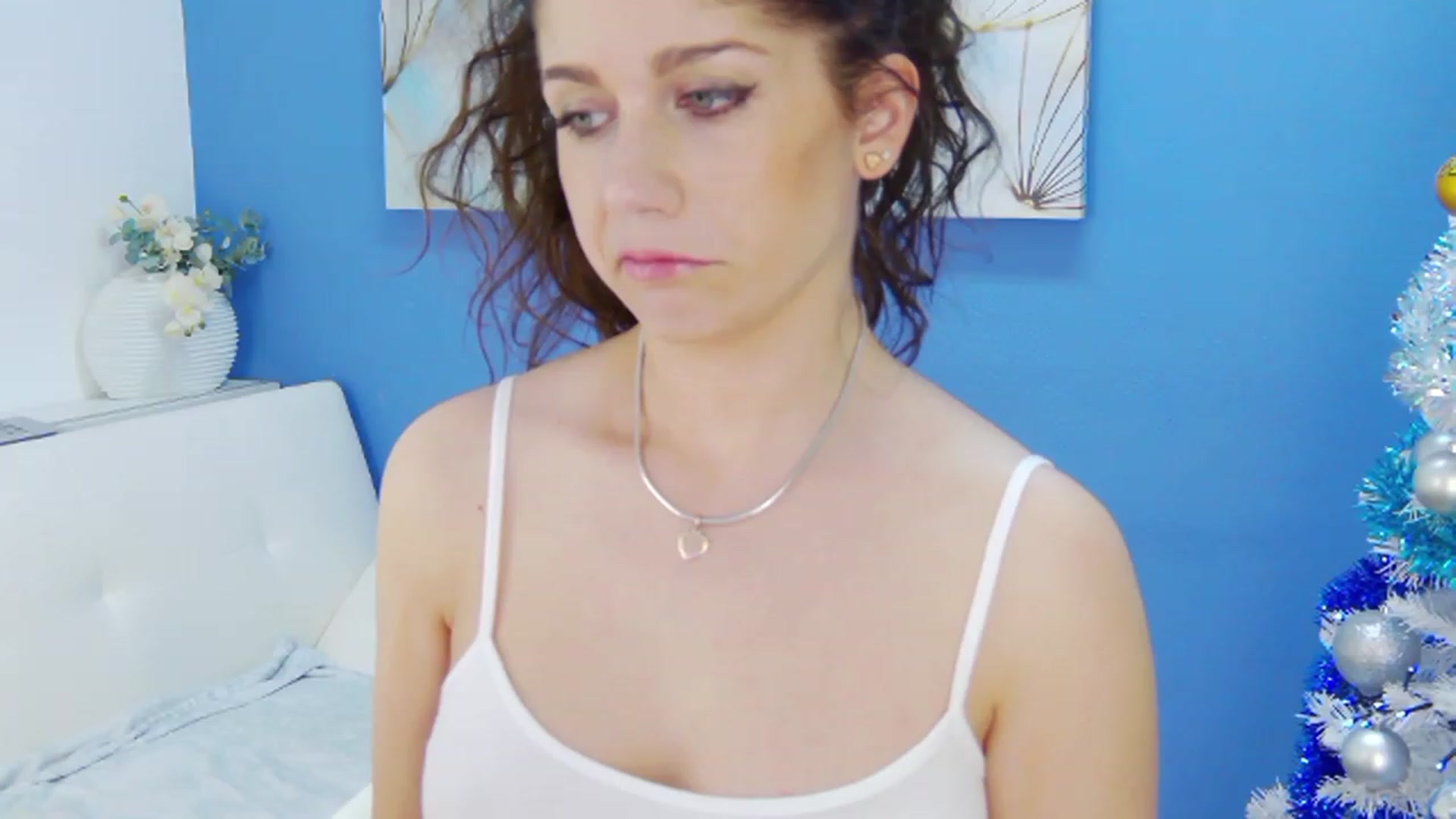 Gallery image thumbnail from Squirrel_MFC's myfreecams stream on, 12/06/2022, 24:48 image 3 of 20