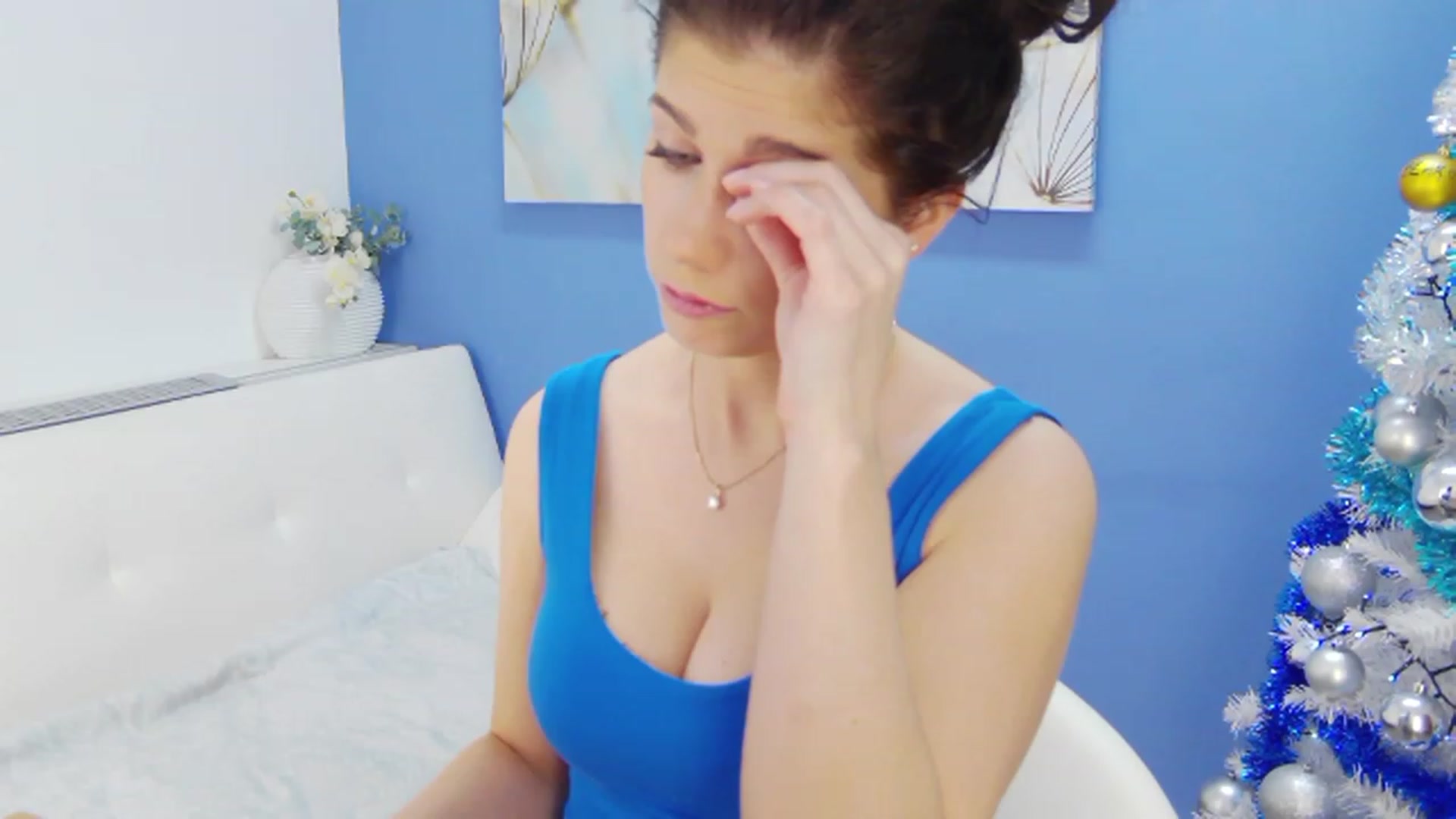 Gallery image thumbnail from Squirrel_MFC's myfreecams stream on, 12/06/2022, 20:53 image 3 of 20