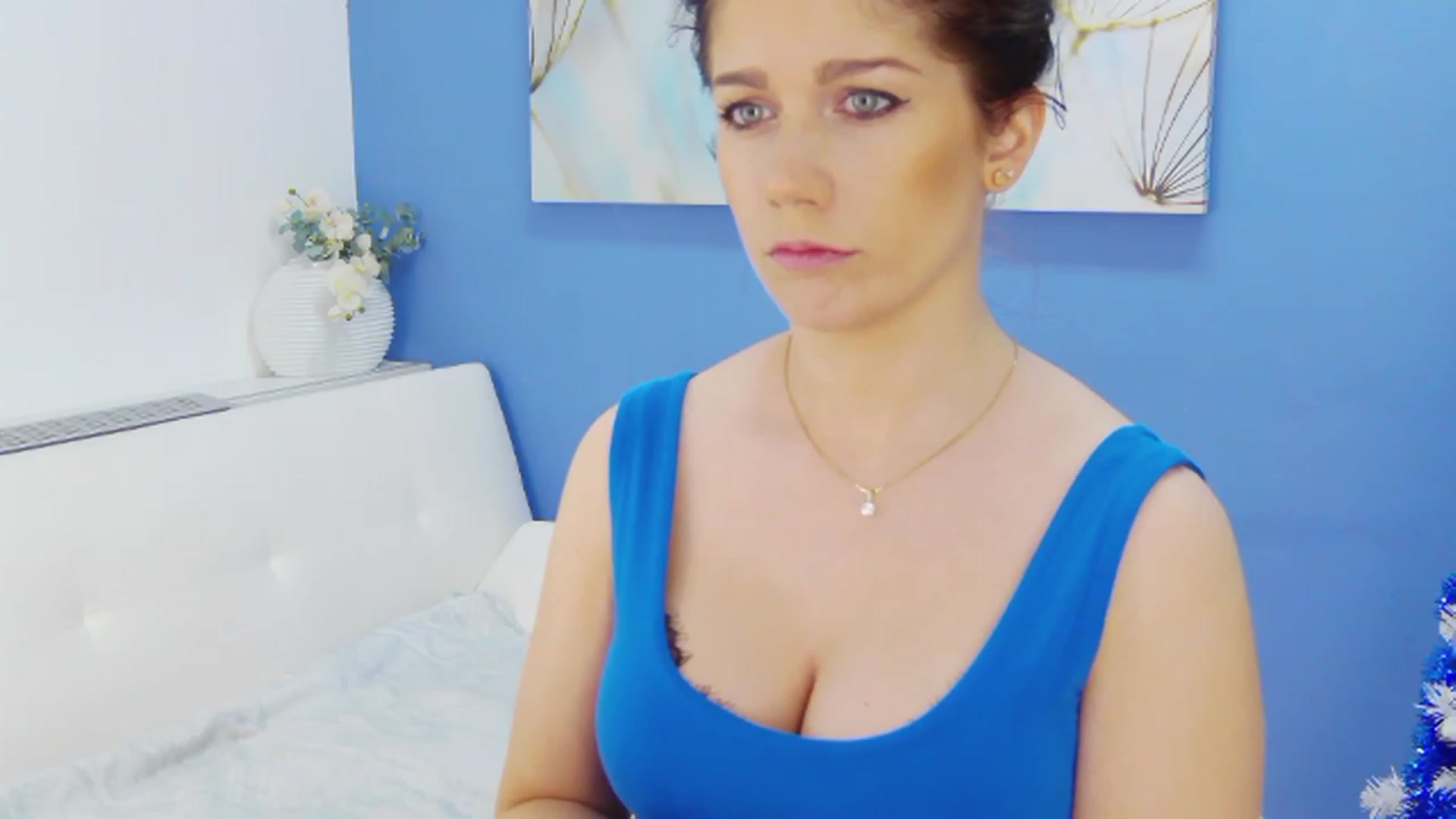 Gallery image thumbnail from Squirrel_MFC's myfreecams stream on, 12/06/2022, 20:53 image 15 of 20
