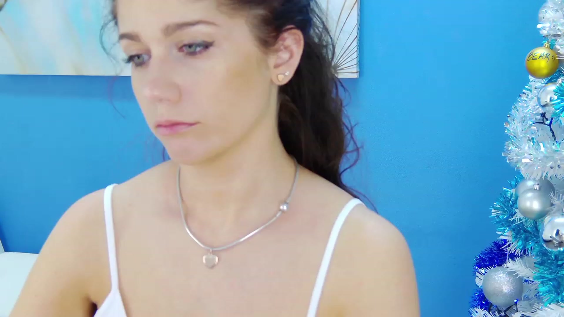 Gallery image thumbnail from Squirrel_MFC's myfreecams stream on, 12/08/2022, 19:57 image 11 of 20