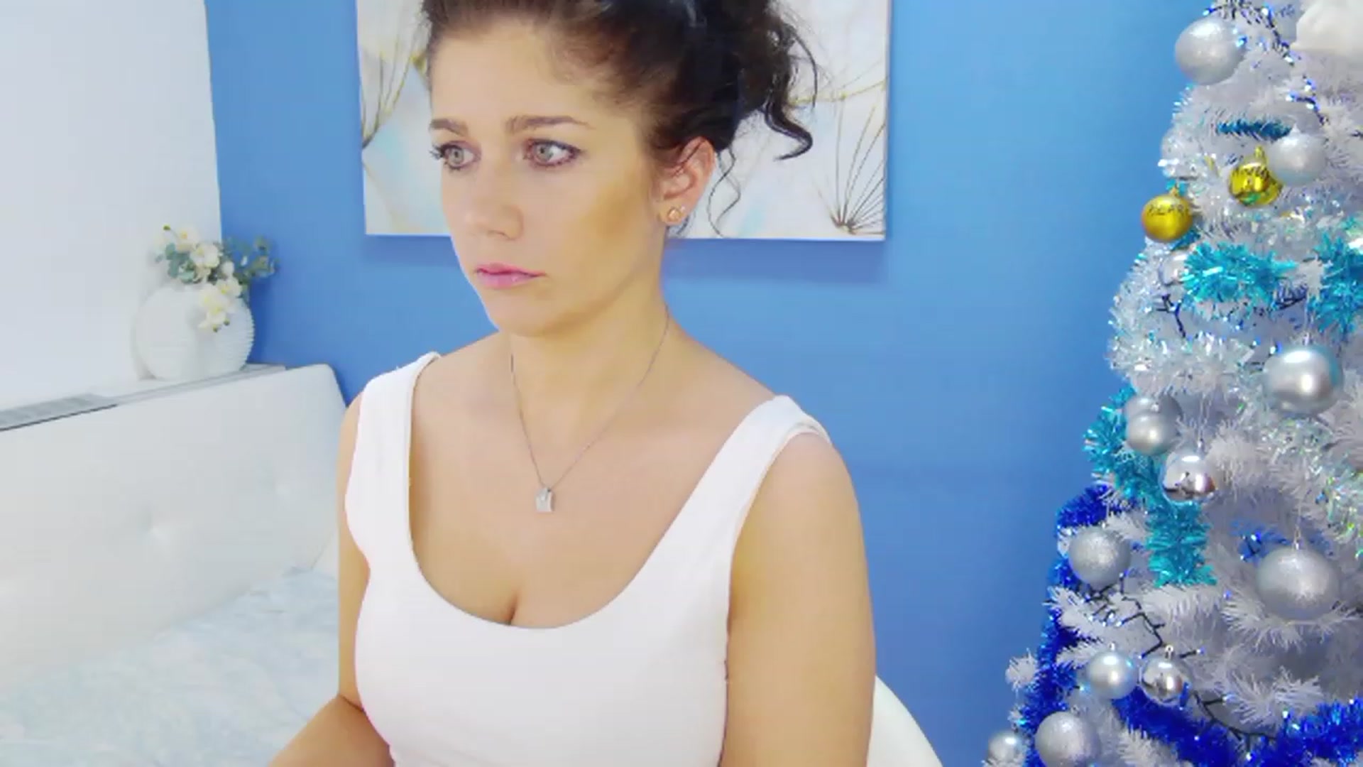 Gallery image thumbnail from Squirrel_MFC's myfreecams stream on, 12/09/2022, 22:23 image 7 of 20