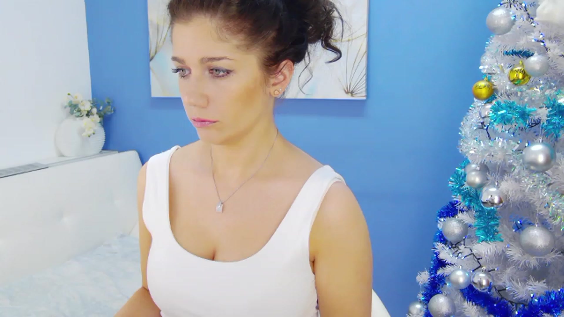 Gallery image thumbnail from Squirrel_MFC's myfreecams stream on, 12/09/2022, 22:23 image 10 of 20