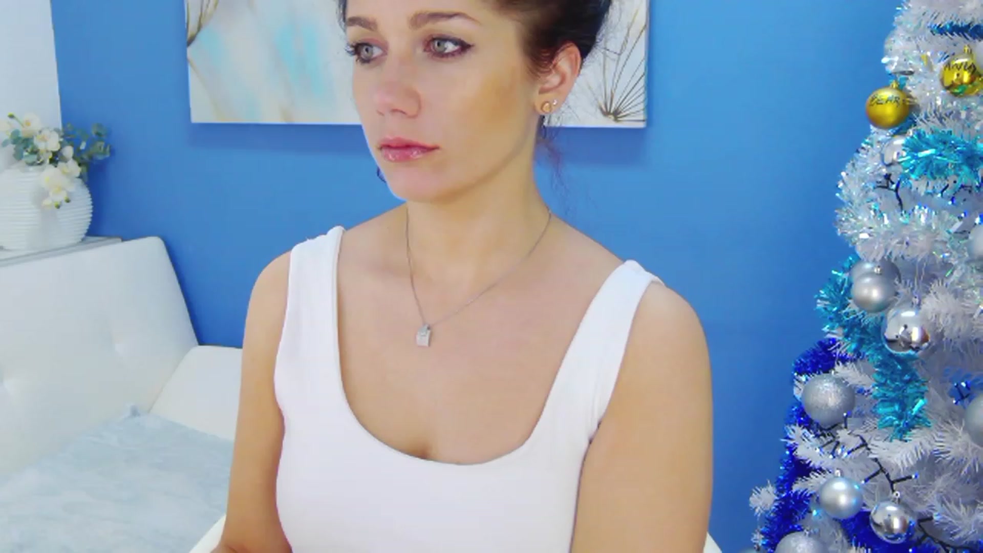 Gallery image thumbnail from Squirrel_MFC's myfreecams stream on, 12/10/2022, 03:07 image 14 of 20