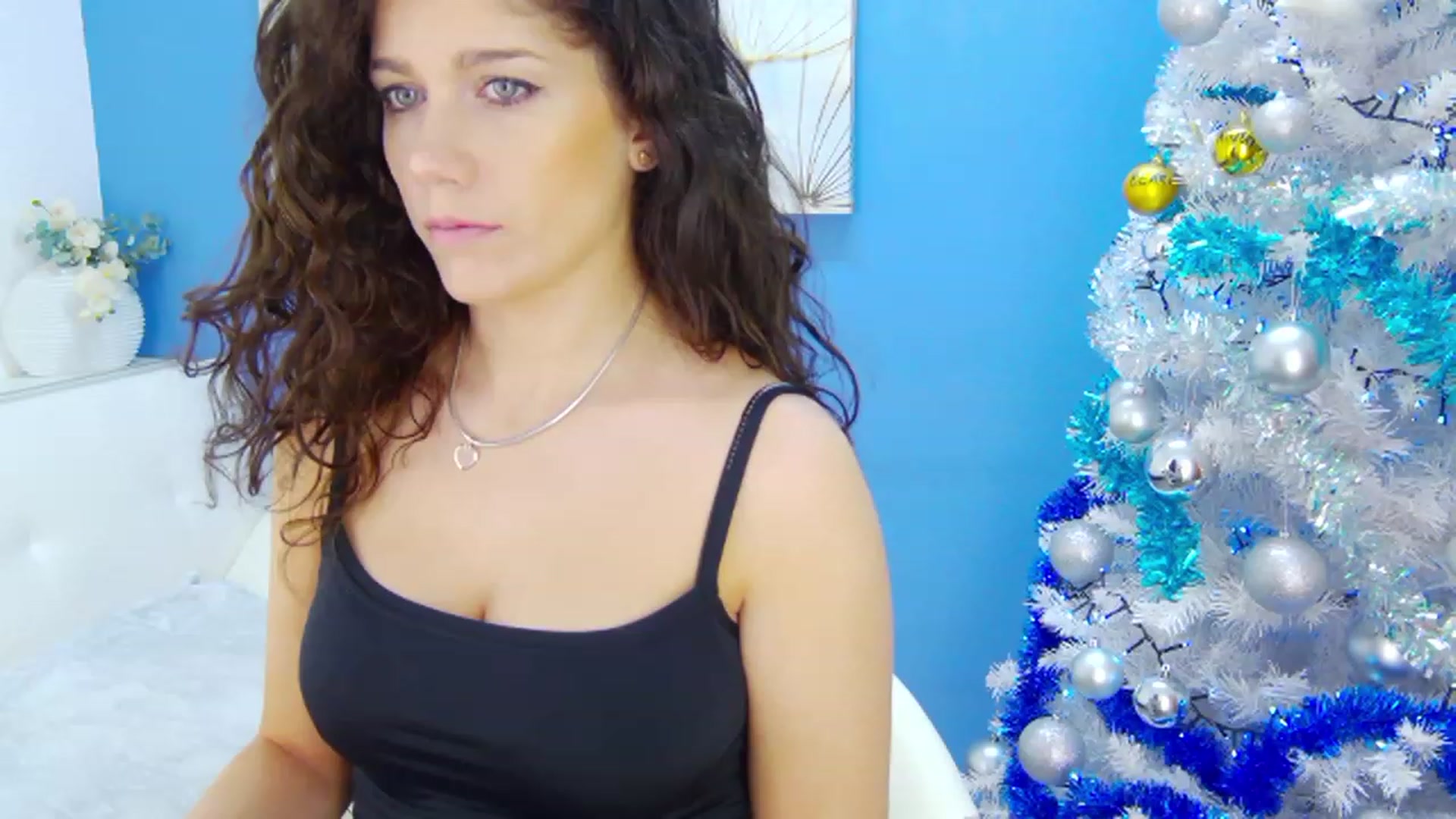 Gallery image thumbnail from Squirrel_MFC's myfreecams stream on, 12/10/2022, 22:17 image 3 of 20
