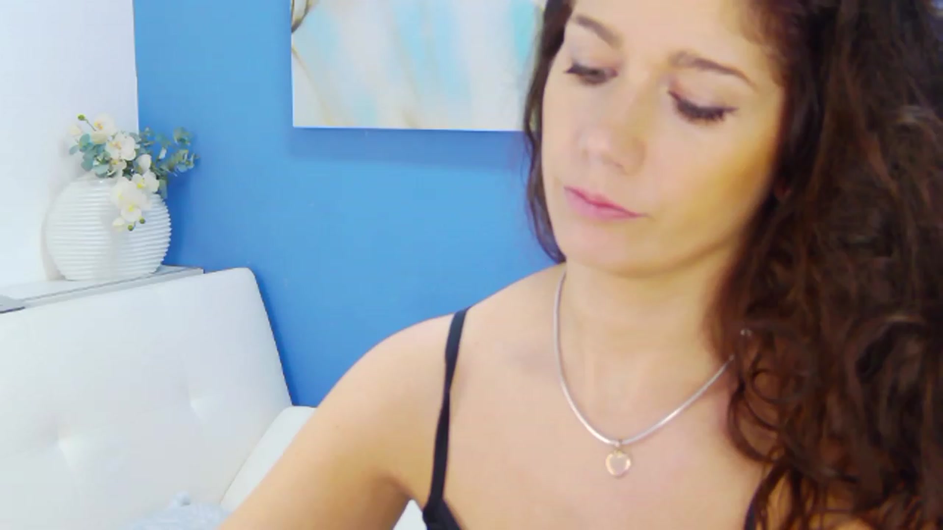 Gallery image thumbnail from Squirrel_MFC's myfreecams stream on, 12/11/2022, 24:29 image 15 of 20