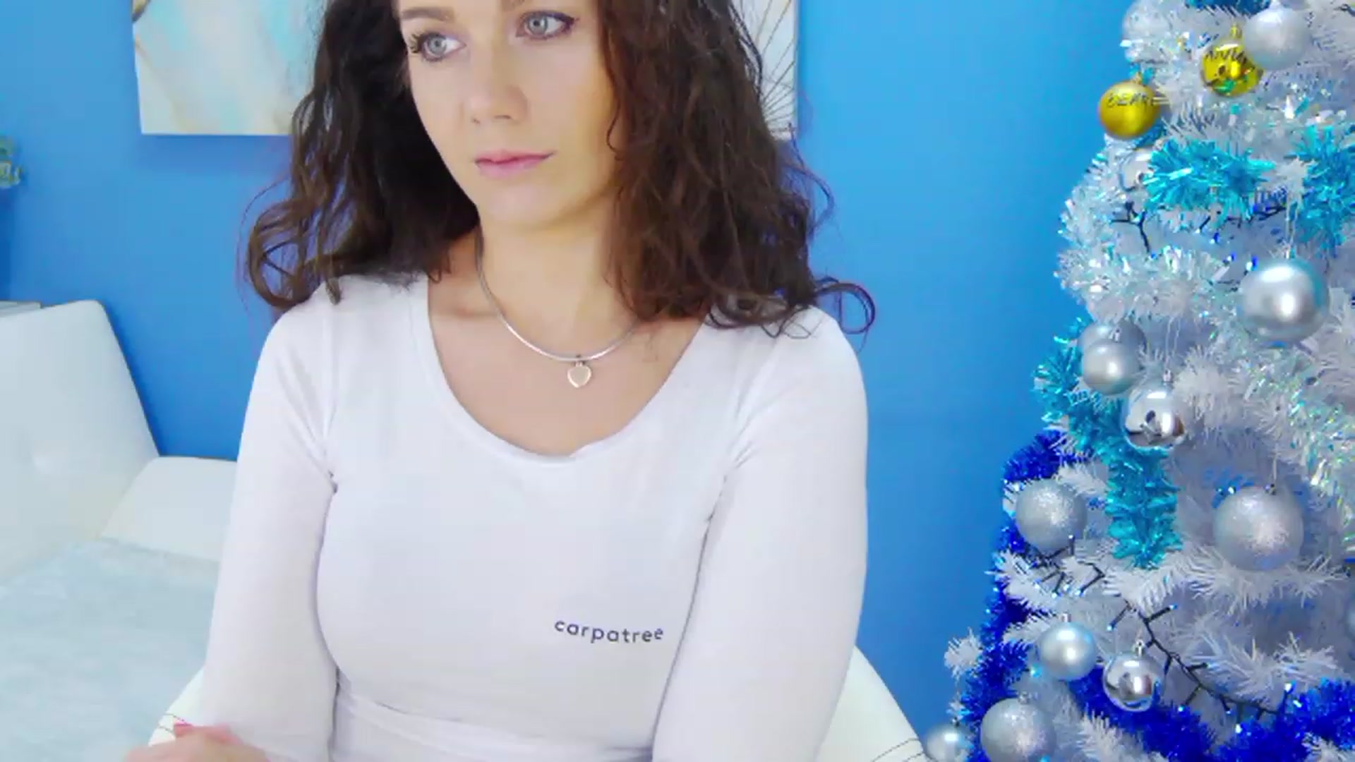 Gallery image thumbnail from Squirrel_MFC's myfreecams stream on, 12/11/2022, 23:08 image 6 of 20