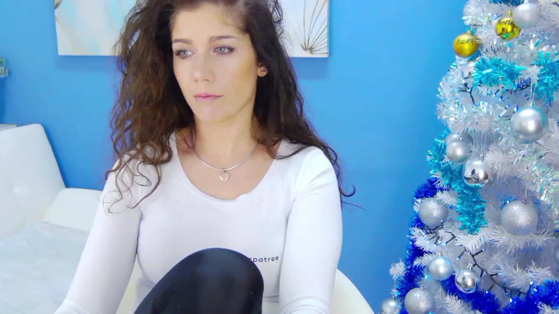 Gallery image thumbnail from Squirrel_MFC's myfreecams stream on, 12/11/2022, 23:08 image 9 of 20